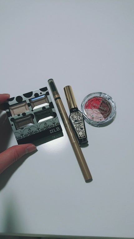 アイニュアンス/キャンメイク/アイシャドウパレットを使ったクチコミ(2枚目)