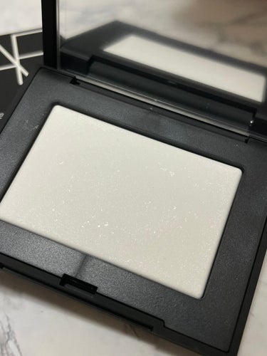 ライトリフレクティングセッティングパウダー　プレスト　N/NARS/プレストパウダーを使ったクチコミ（2枚目）