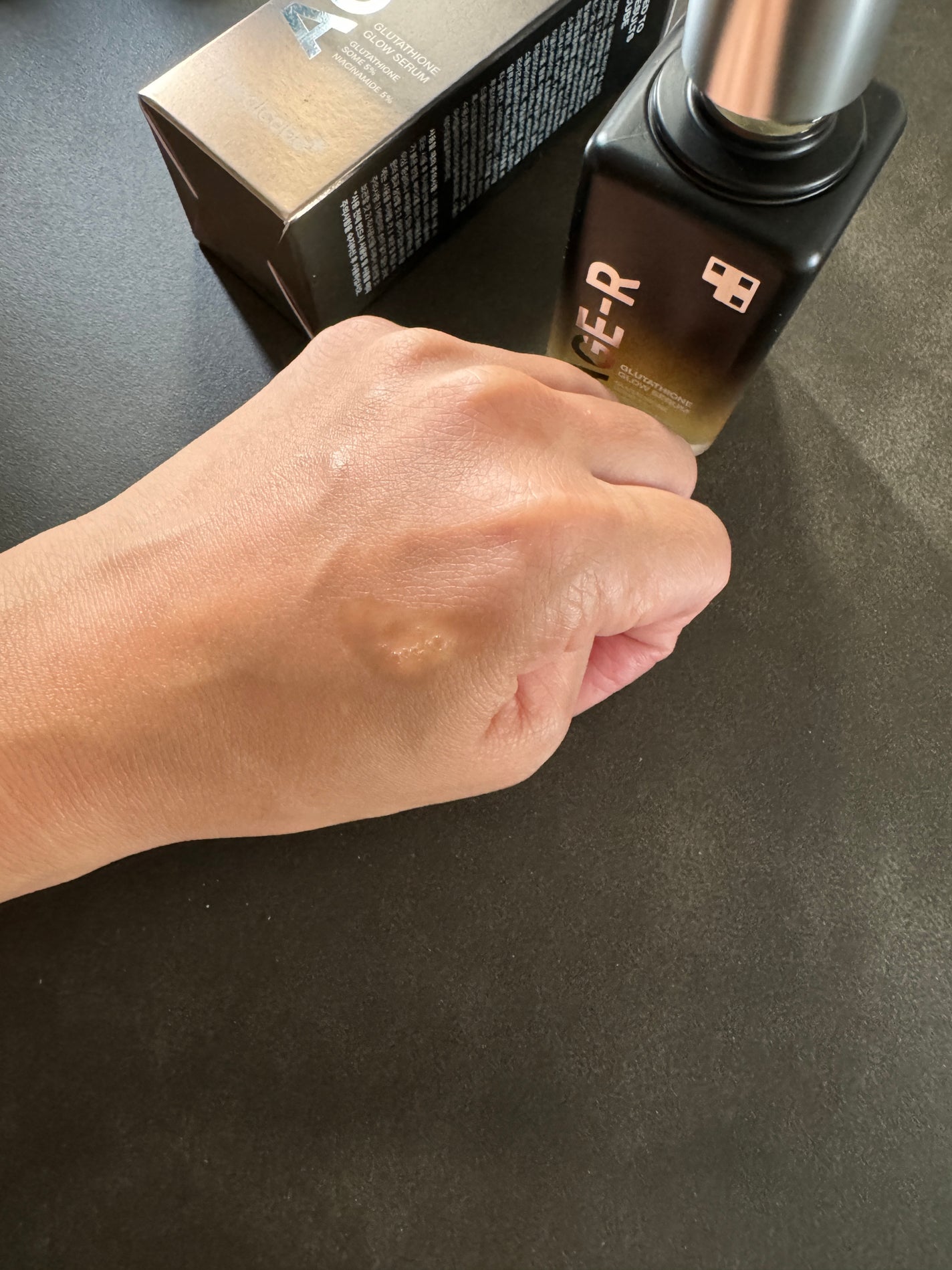 AGE-RビタCプロアンプル/MEDICUBE/美容液を使ったクチコミ(4枚目)