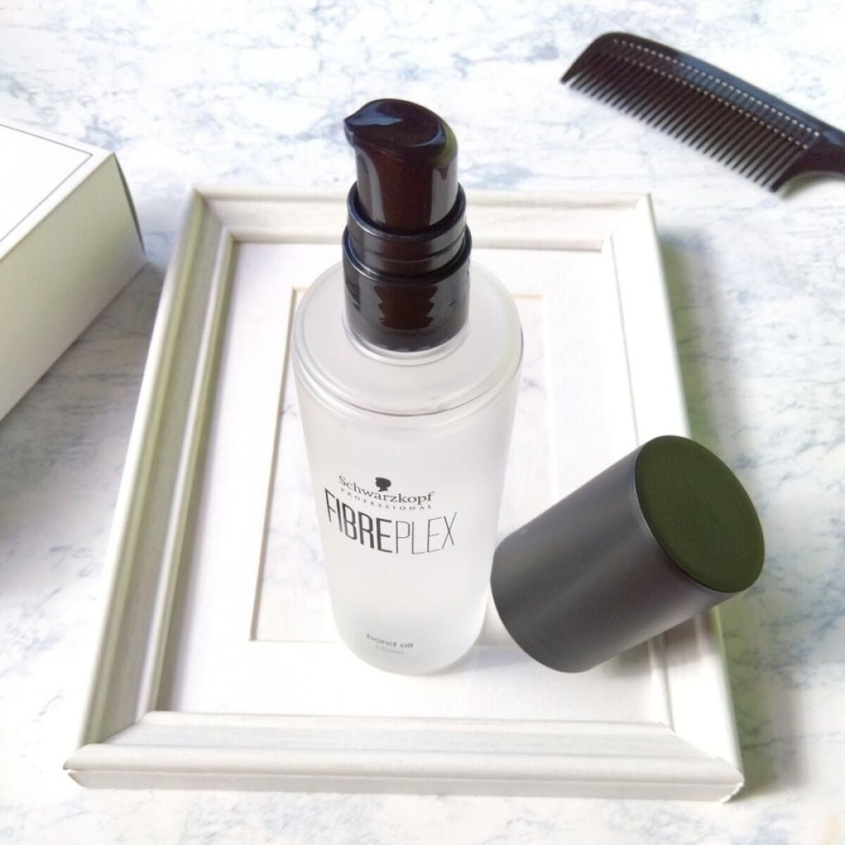 ファイバープレックス ボンドオイル/シュワルツコフ プロフェッショナル/ヘアオイルを使ったクチコミ(2枚目)