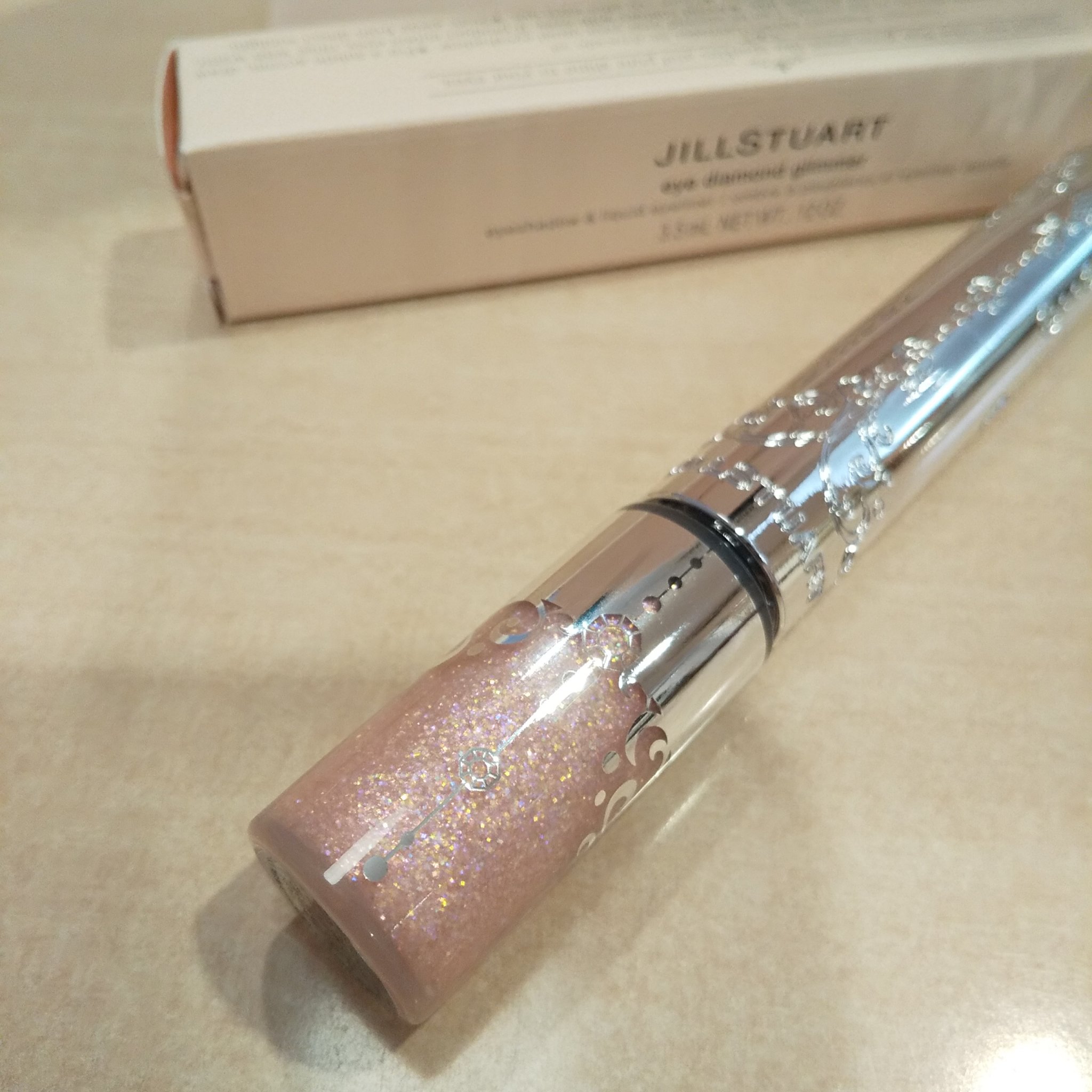 ジルスチュアート　アイダイヤモンド グリマー 01 rose glitz/JILL STUART/グリッターを使ったクチコミ（2枚目）