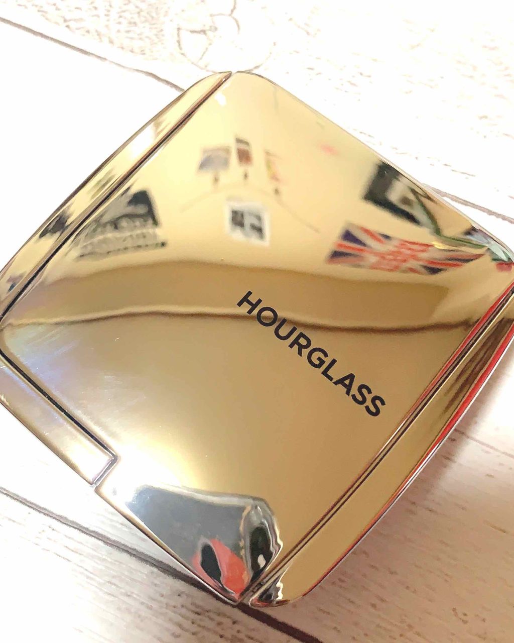 Hourglass Ambient Lighting Powder/HOURGLASS/プレストパウダーを使ったクチコミ(1枚目)