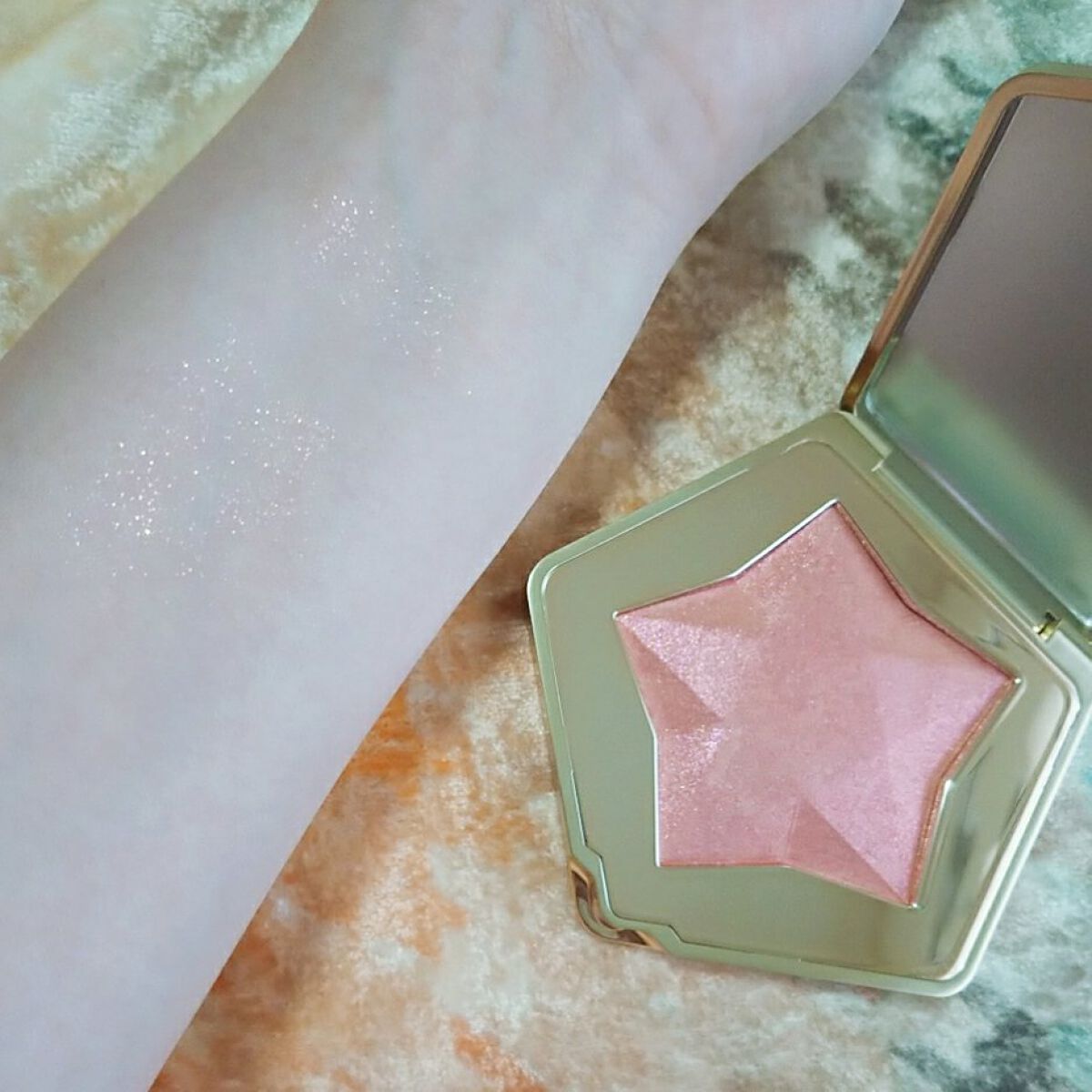 スターダストダイヤモンドハイライトパウダー/PERFECT DIARY/パウダーハイライトを使ったクチコミ(3枚目)