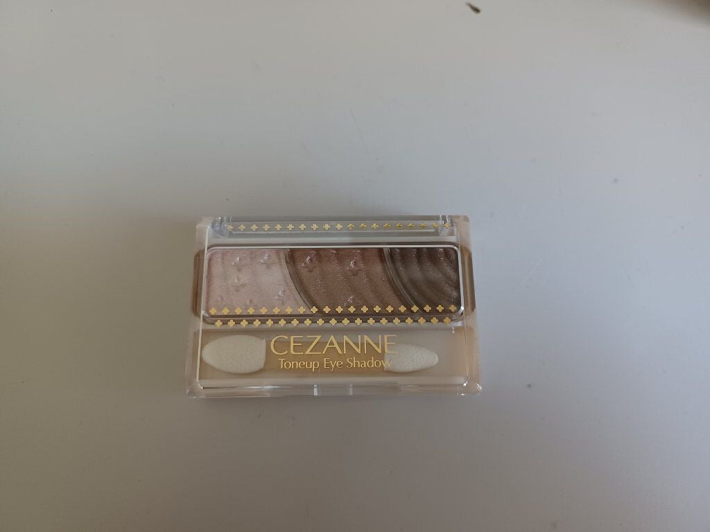 トーンアップアイシャドウ/CEZANNE/アイシャドウパレットを使ったクチコミ(1枚目)