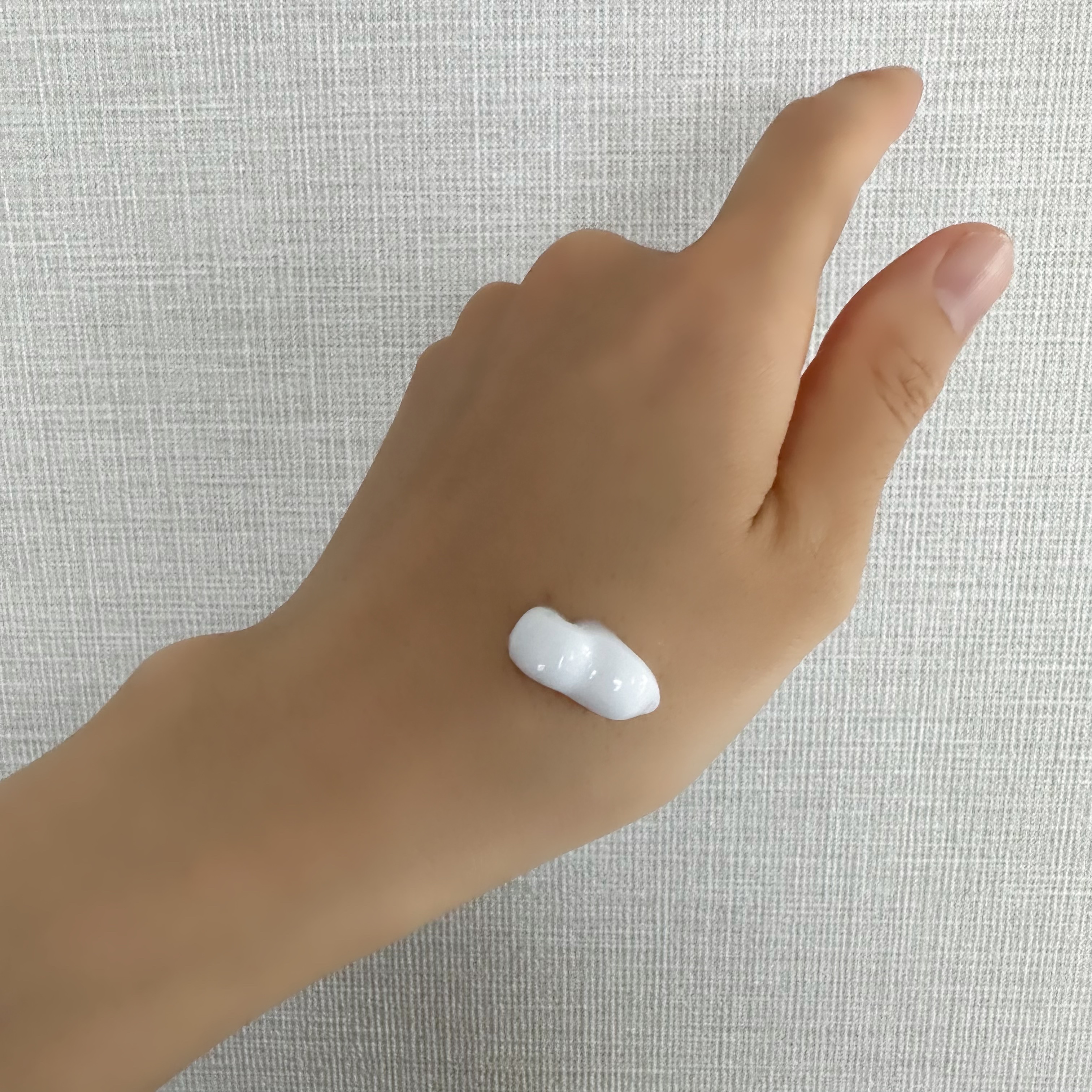 メディケイティッド センシティブケア ボディローション うるおいケア <医薬部外品>/ヴァセリン/ボディローションを使ったクチコミ（3枚目）