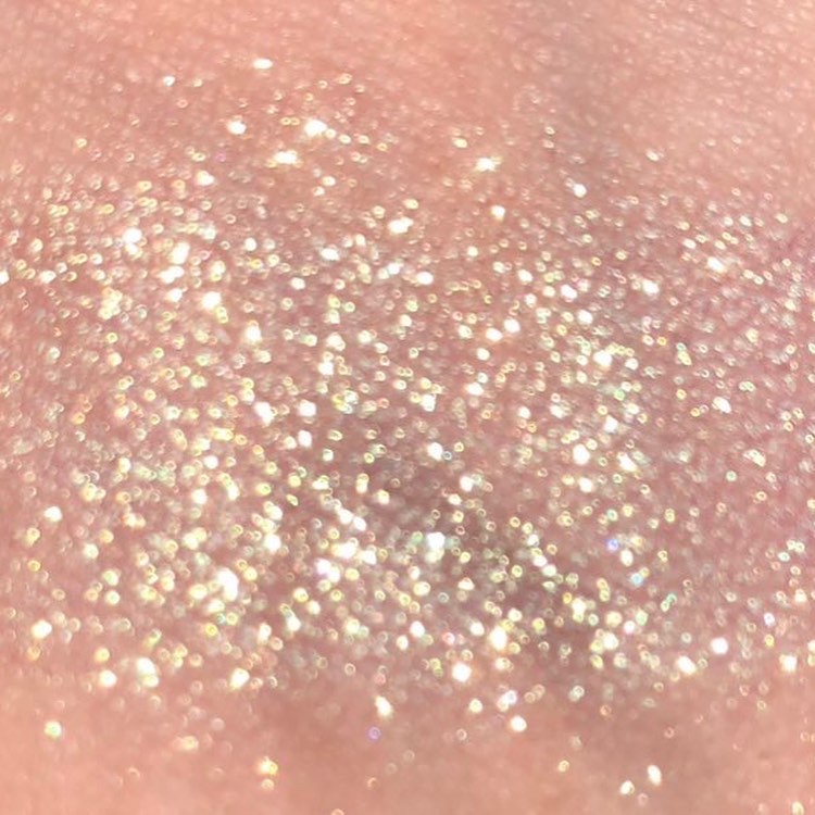 エレガンス ラズル スターアイカラー/エレガンス ラズル /単色アイシャドウを使ったクチコミ（3枚目）