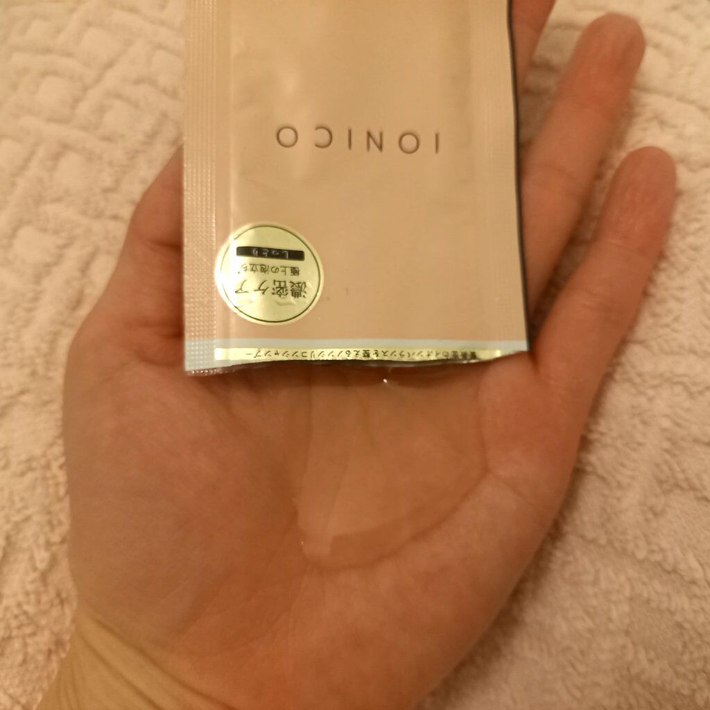 プレミアムイオン クイックリペアウォーター （毛髪美容補修水）/IONICO/洗い流すヘアトリートメントを使ったクチコミ（2枚目）