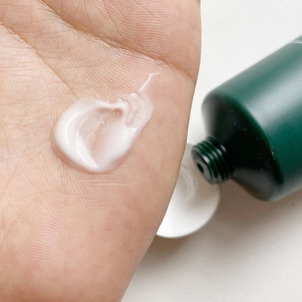 ファイブハーブス リペアリングヘアミルクセラム/L'OCCITANE/ヘアミルクを使ったクチコミ(5枚目)