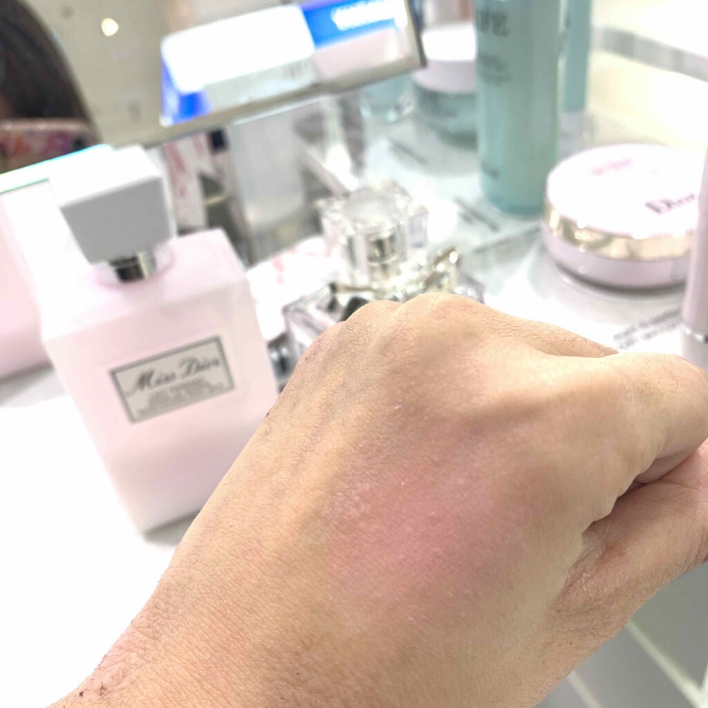 【旧】ディオール アディクト リップ グロウ/Dior/リップケアを使ったクチコミ(2枚目)