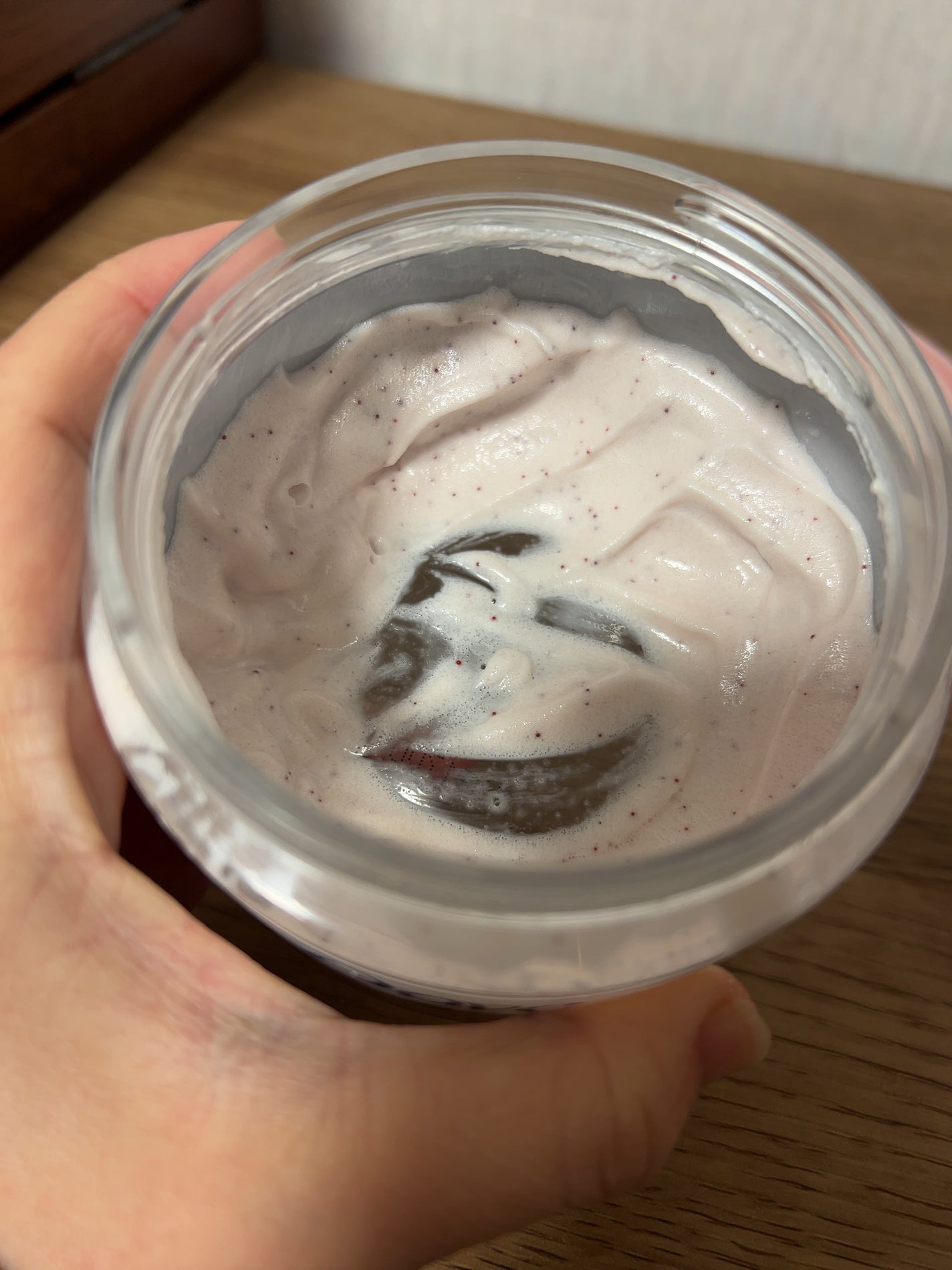 ダヴ ふわとろクリーミースクラブ ザクロ&シアバター/ダヴ/ボディスクラブを使ったクチコミ(2枚目)