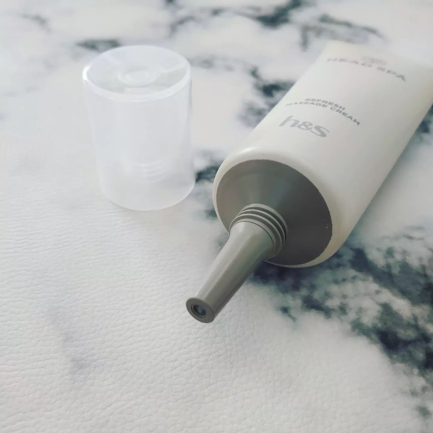 リフレッシュ マッサージクリーム/h&s/洗い流すヘアトリートメントを使ったクチコミ（2枚目）