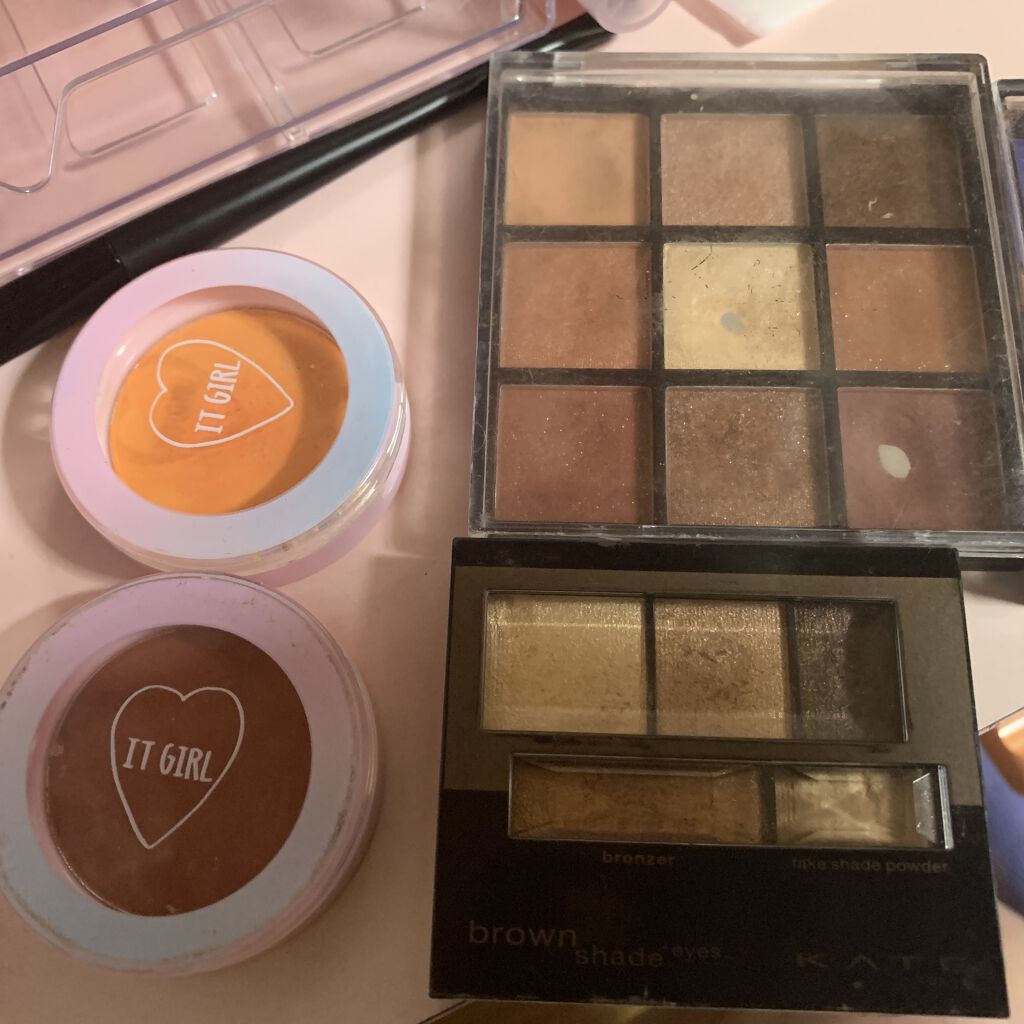 ダイソー×IT GIRL アイシャドウ/DAISO/単色アイシャドウを使ったクチコミ（1枚目）