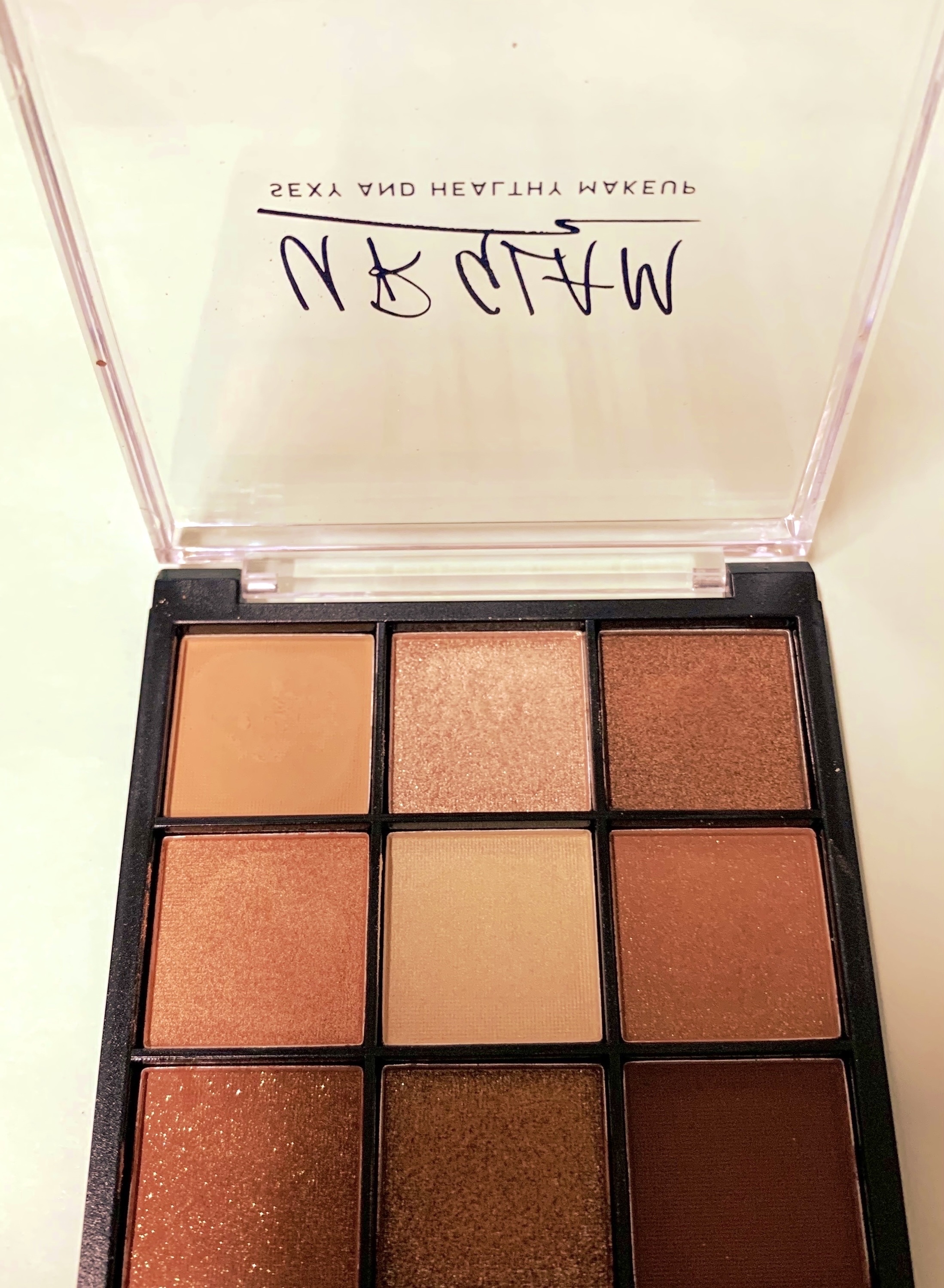 UR GLAM　BLOOMING EYE COLOR PALETTE/U R GLAM/アイシャドウパレットを使ったクチコミ（2枚目）