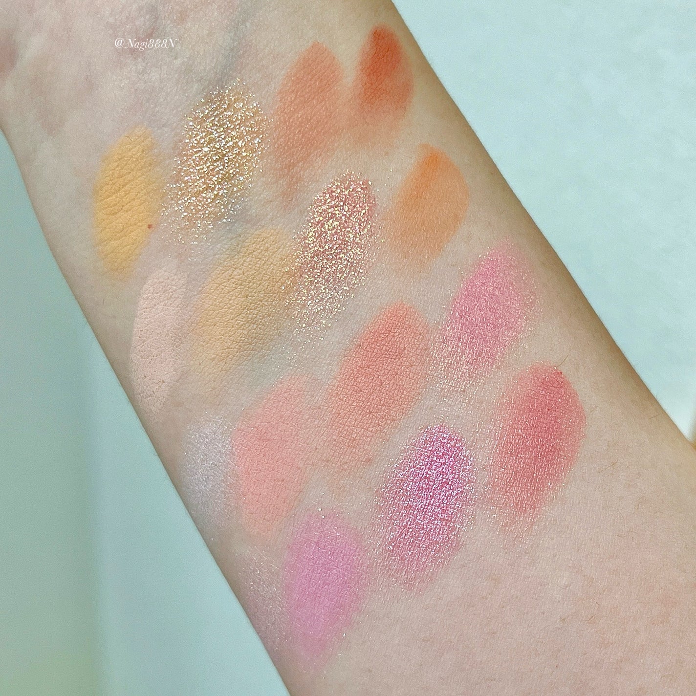 ソフトブラーリングアイパレット/wakemake/アイシャドウパレットを使ったクチコミ(3枚目)