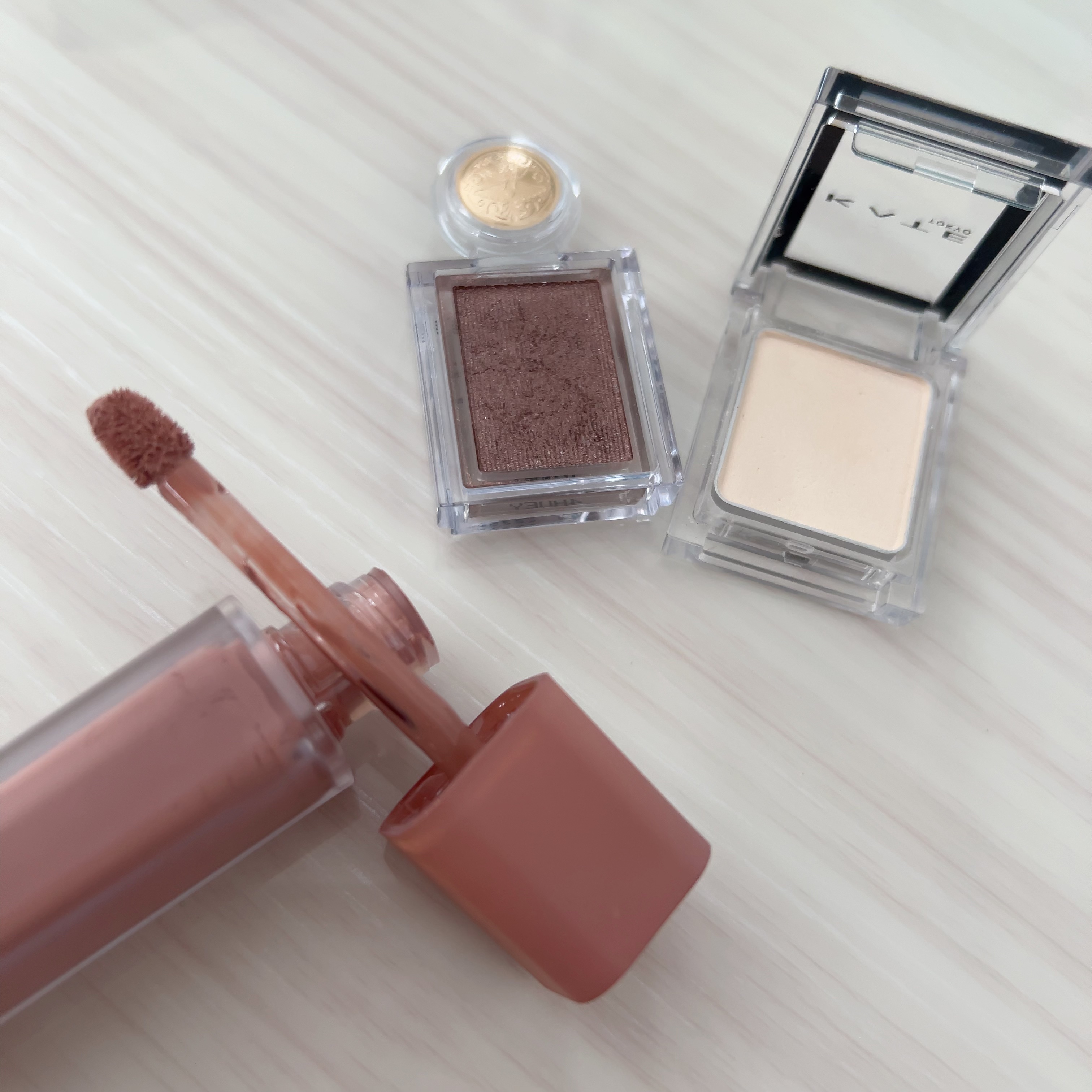 シャドーカスタマイズ/MAJOLICA MAJORCA/単色アイシャドウを使ったクチコミ（2枚目）