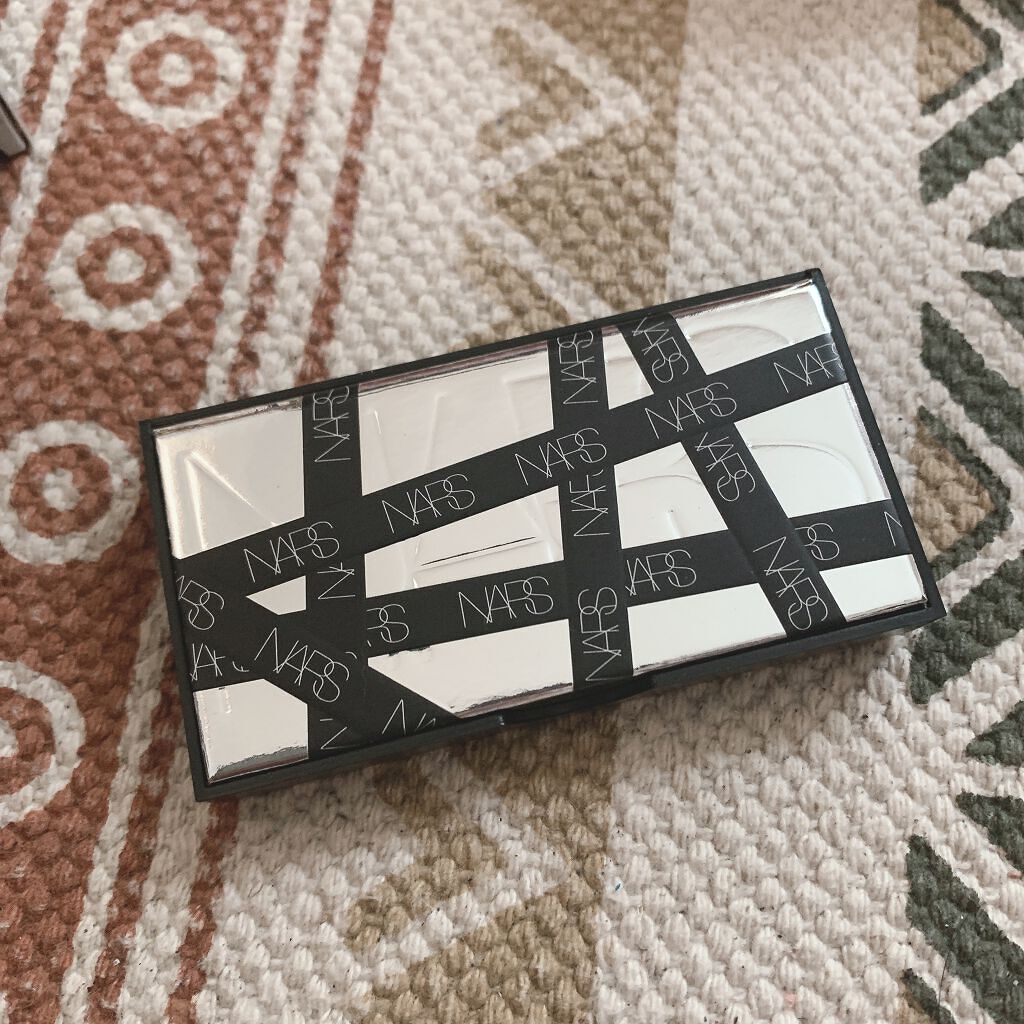 アンラップド ミニアイシャドーパレット DOLCE VITA/NARS/アイシャドウパレットを使ったクチコミ(2枚目)