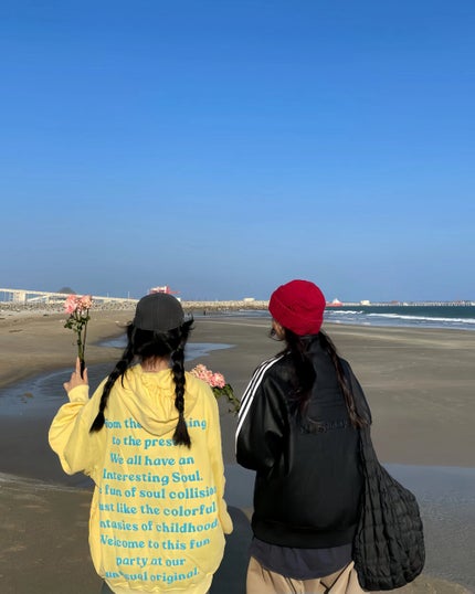 ひとみ on LIPS 「良い友達に会いました#コーデ#ファッション#プチプラコーデ#ヴ..」(6枚目)