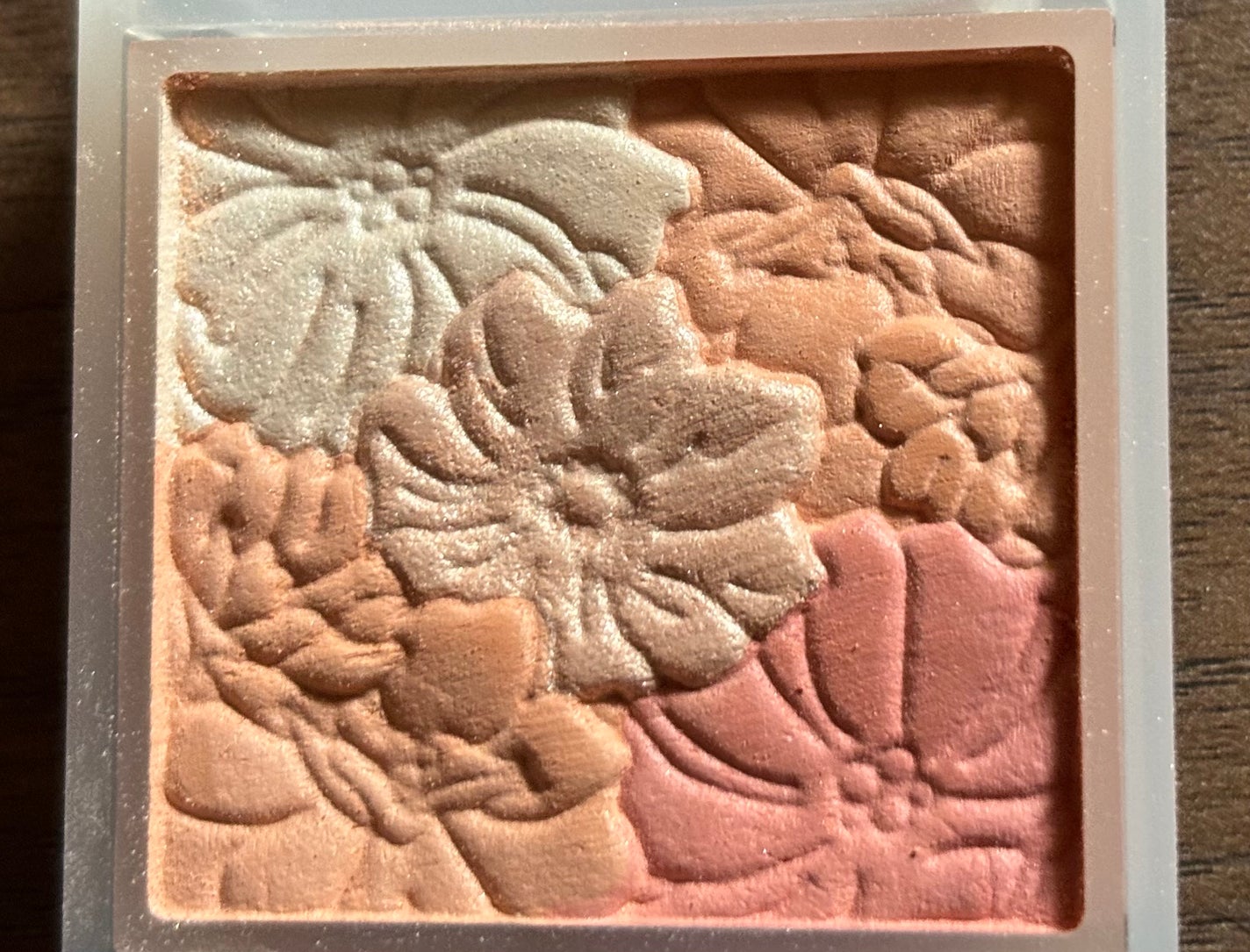 グロウフルールチークス(ブレンドタイプ)/キャンメイク/パウダーチークを使ったクチコミ(2枚目)