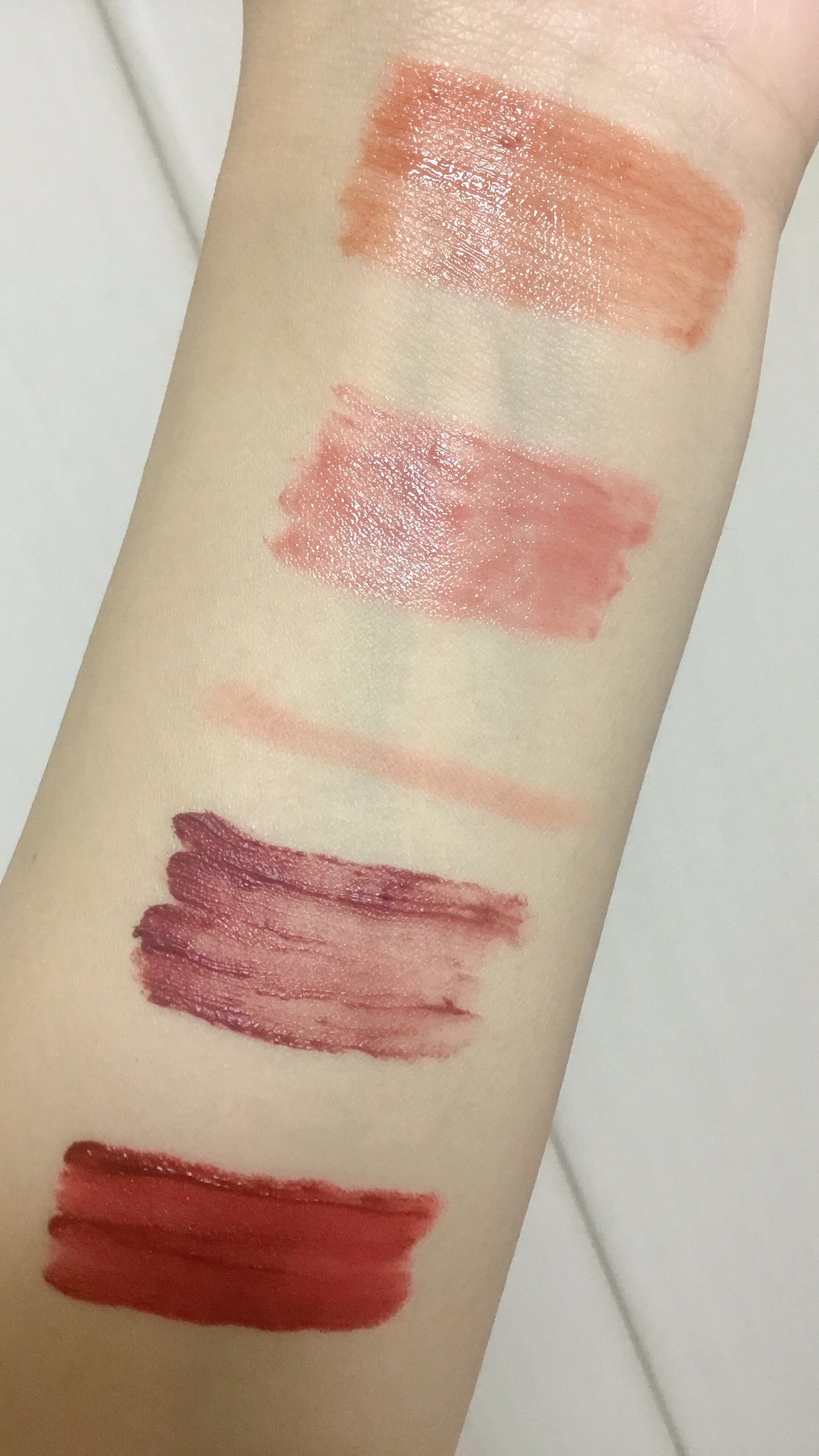 あやねるね☆ on LIPS 「#Qoo10でセールの度に増えていく激安中華リップ…💄💕フルメ..」(4枚目)