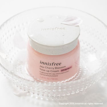 チェリーブロッサム トーンアップ クリーム UV/innisfree/フェイスクリームを使ったクチコミ（2枚目）