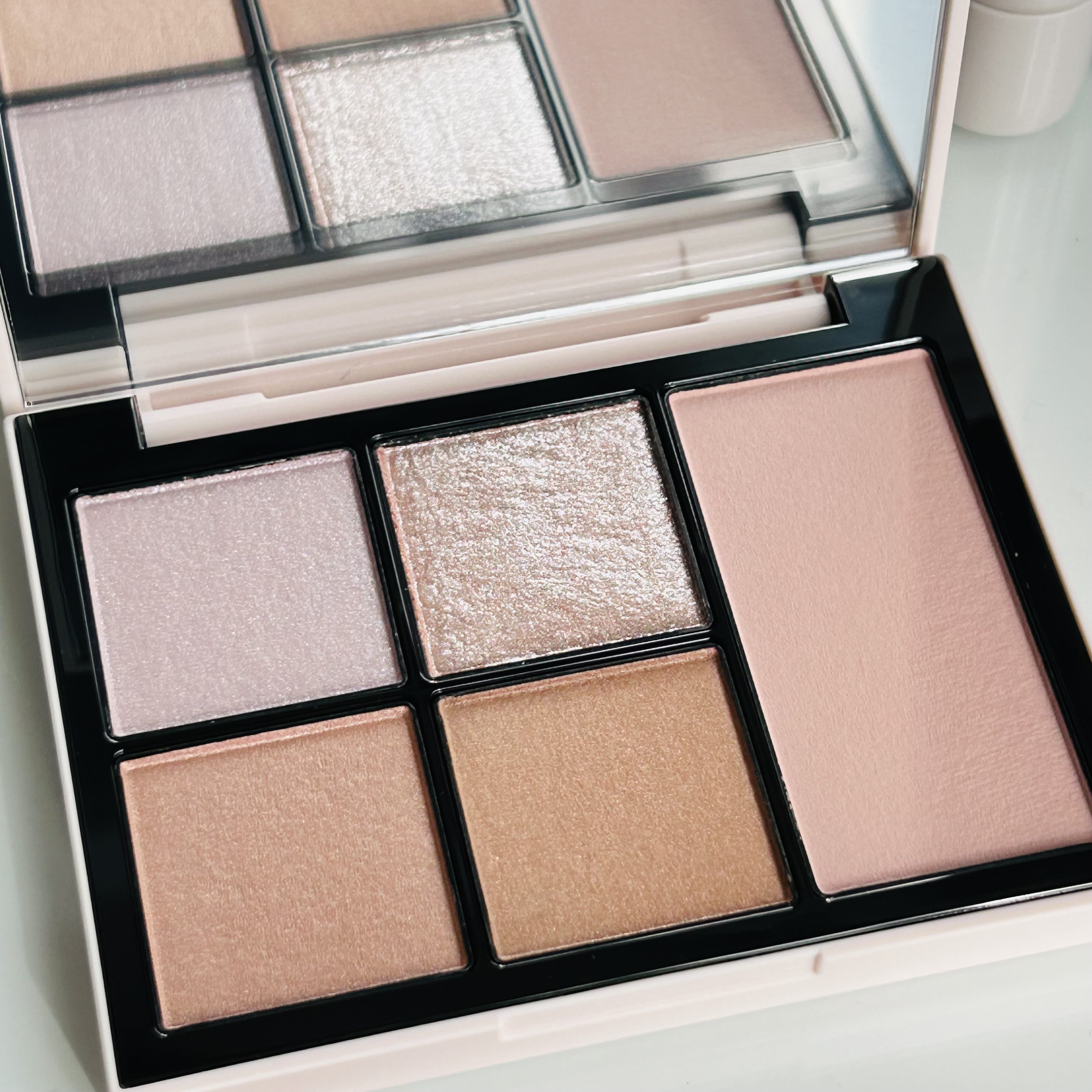 フェイス スタイリスト EX10 Romantic Dreamer/SNIDEL BEAUTY/アイシャドウパレットを使ったクチコミ（2枚目）