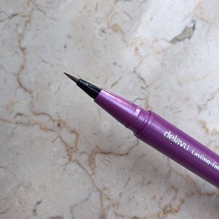 「密着アイライナー」ショート筆リキッド/デジャヴュ/リキッドアイライナーを使ったクチコミ(2枚目)