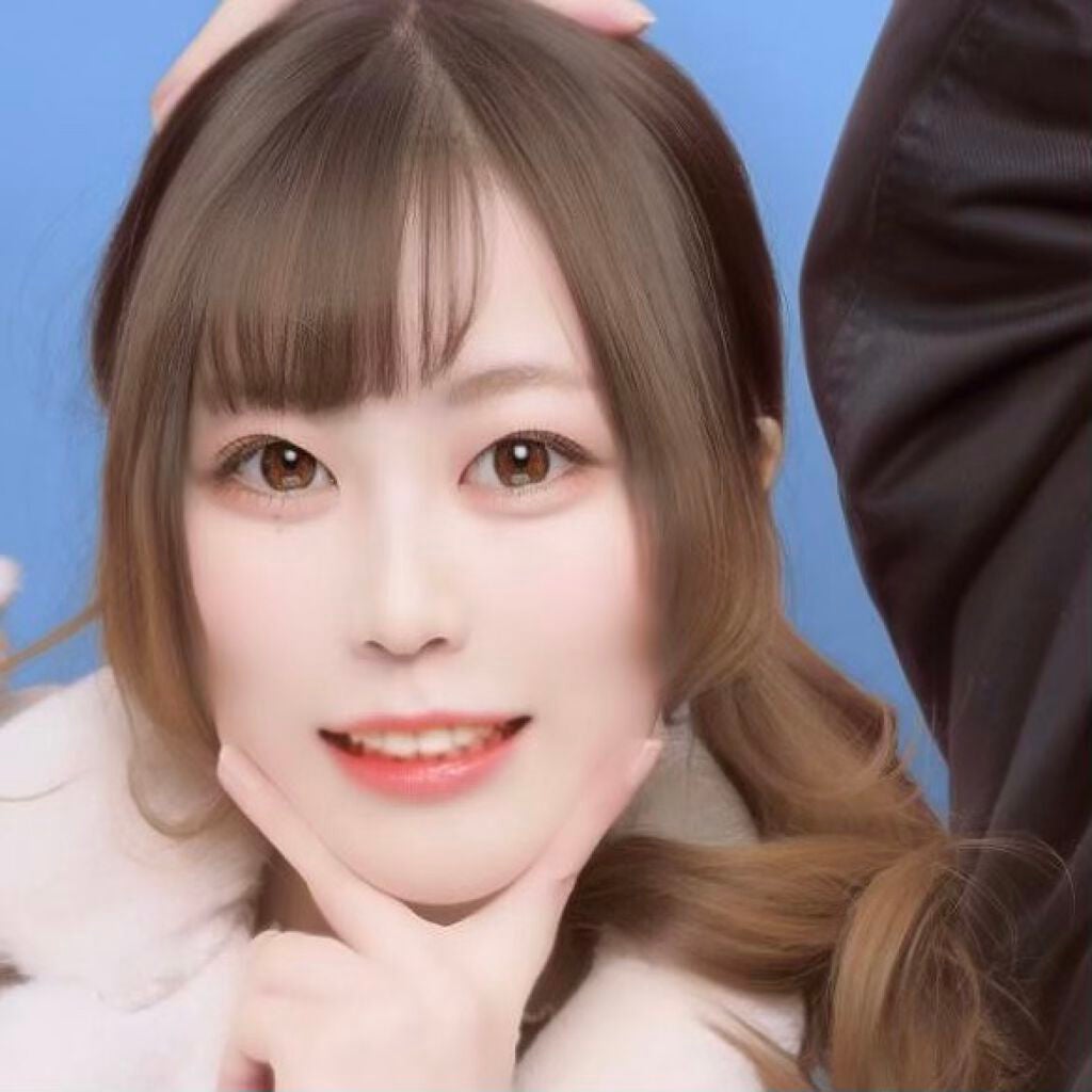 みみ on LIPS 「【4日目朝】⚠️2枚目要注意⚠️寝て起きたら腫れすぎて能面です..」(3枚目)