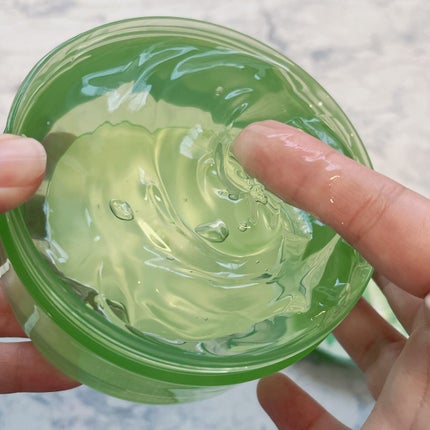 マイルド&モイスチャーアロエジェル/ネイチャーリパブリック/ボディローションを使ったクチコミ(7枚目)