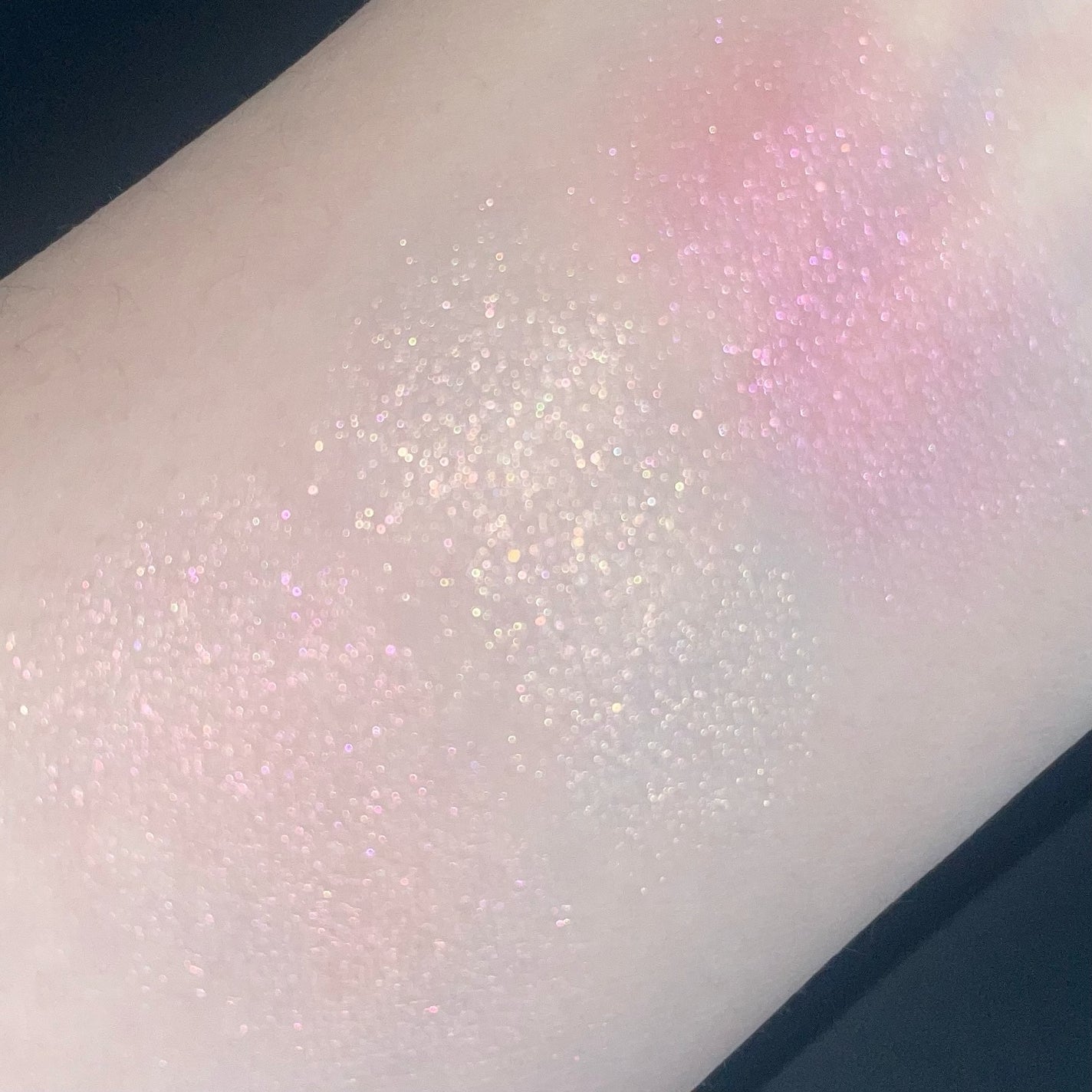 フィー グリッツストーンハイライター/fwee/パウダーハイライトを使ったクチコミ(3枚目)