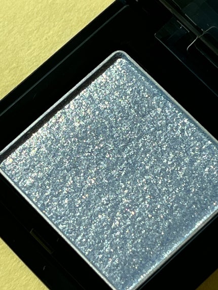 ラズル アイカラー/エレガンス ラズル /単色アイシャドウを使ったクチコミ(3枚目)