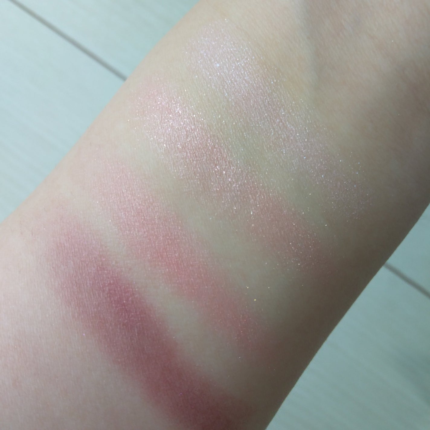 シルキースフレアイズ/キャンメイク/アイシャドウパレットを使ったクチコミ(2枚目)