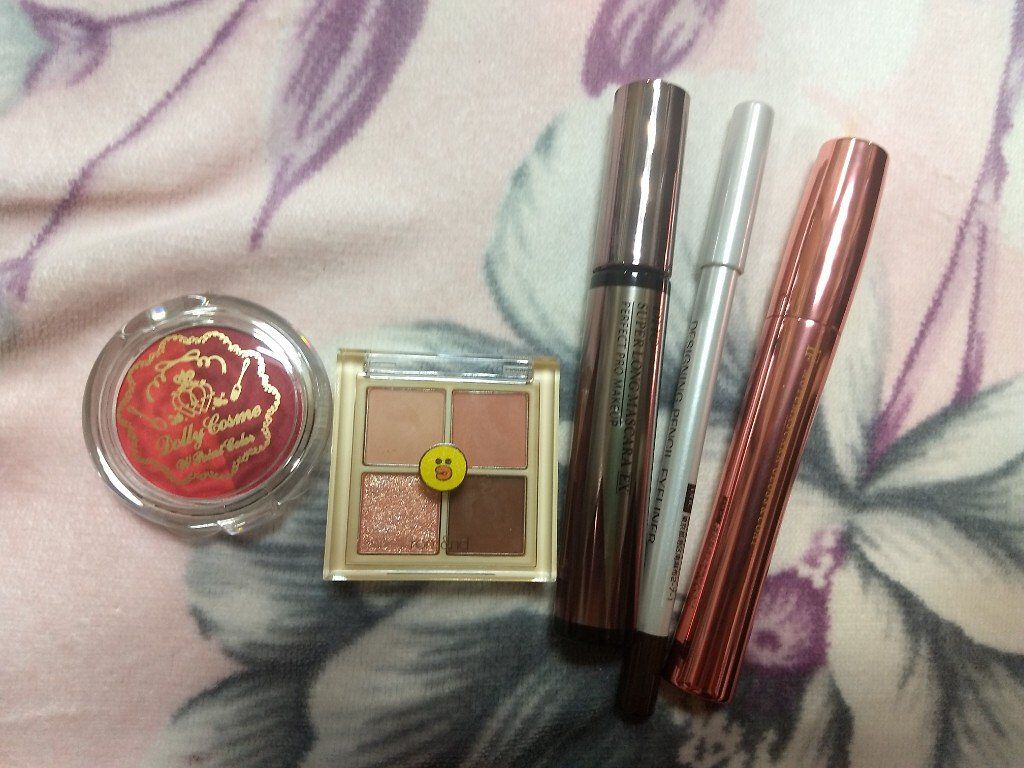 ダブルポイントカラー/DollyCosme/単色アイシャドウを使ったクチコミ（2枚目）