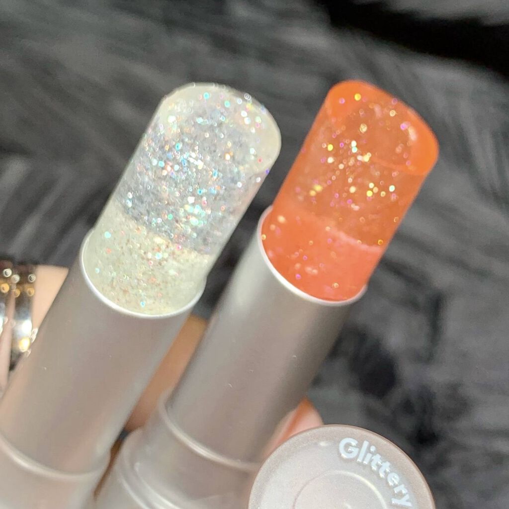 グリッタリーウェブリップバーム/unleashia/リップケアを使ったクチコミ（1枚目）