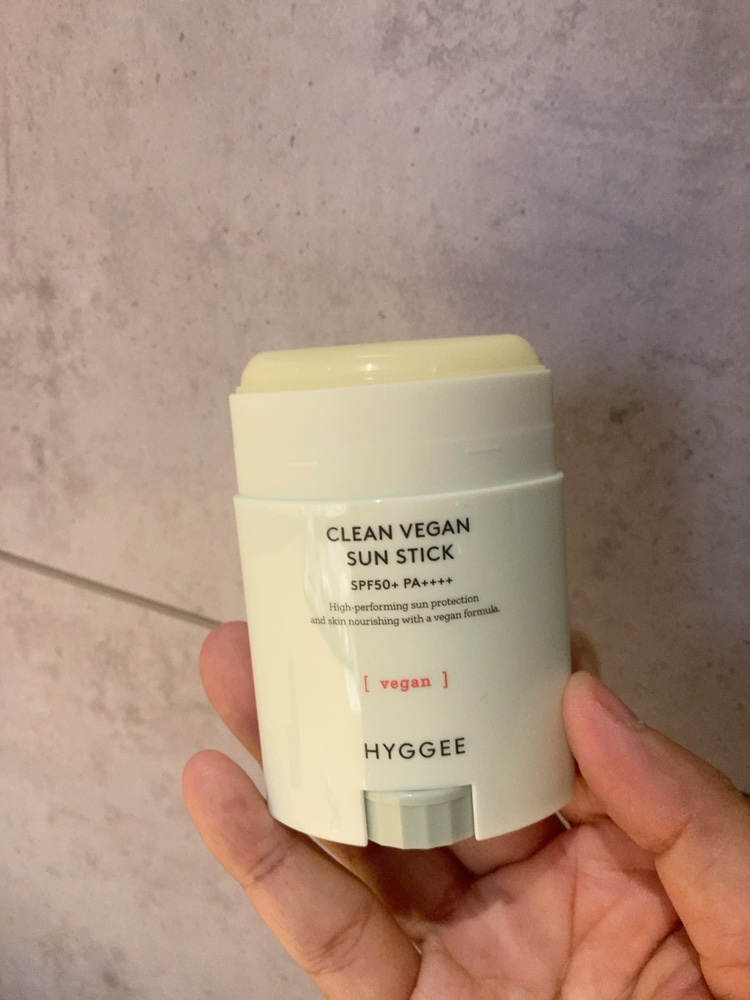 クリーンヴィーガンサンスティック/HYGGEE/日焼け止めスティックを使ったクチコミ（2枚目）