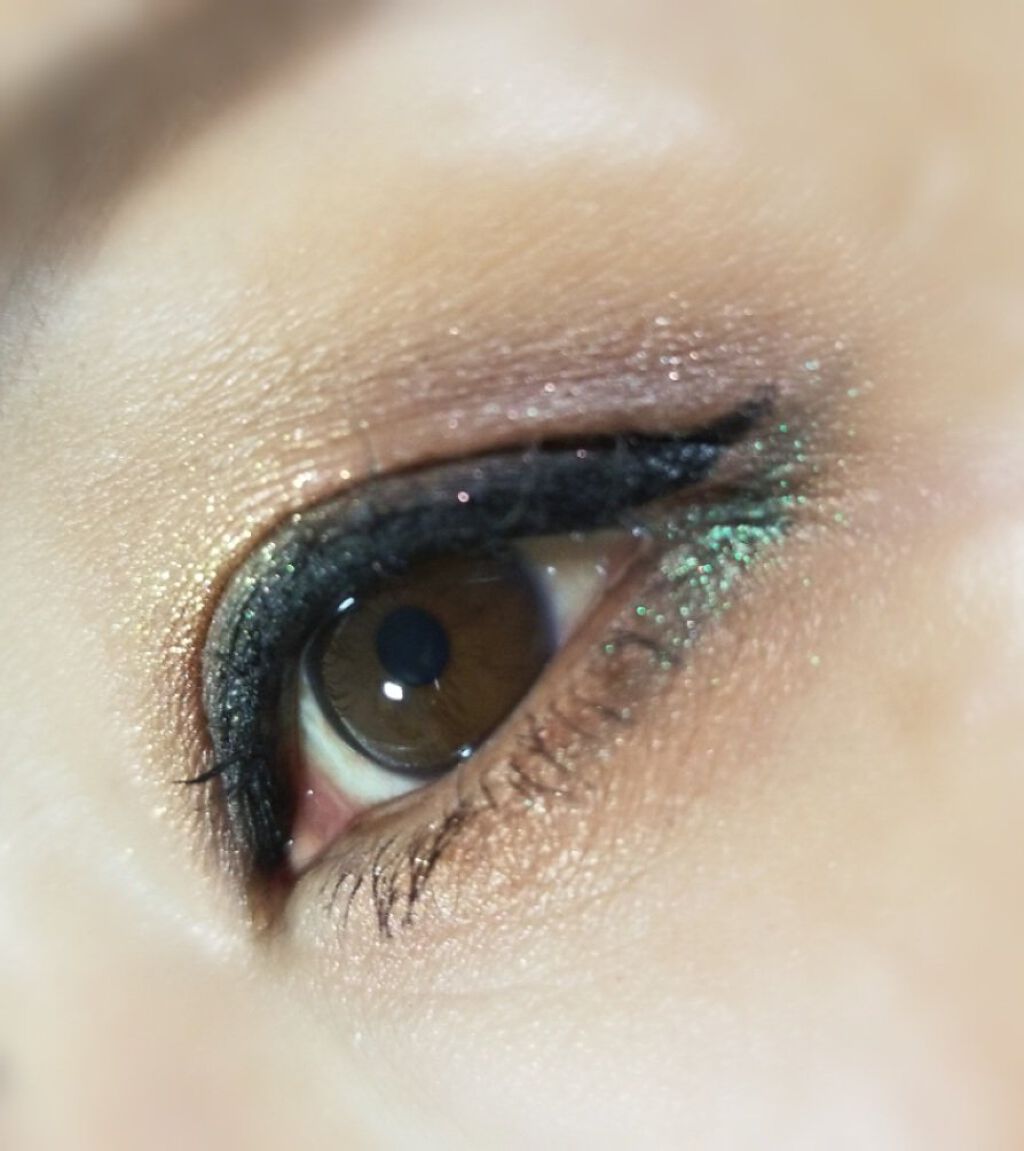 カラークイーン オイルシャドウ/ロレアル パリ/単色アイシャドウを使ったクチコミ(2枚目)