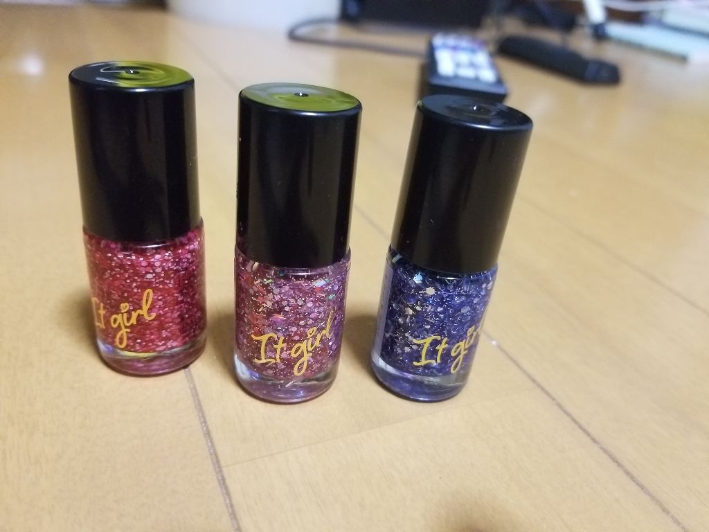 ITGグリッターネイル/DAISO/マニキュアを使ったクチコミ（2枚目）