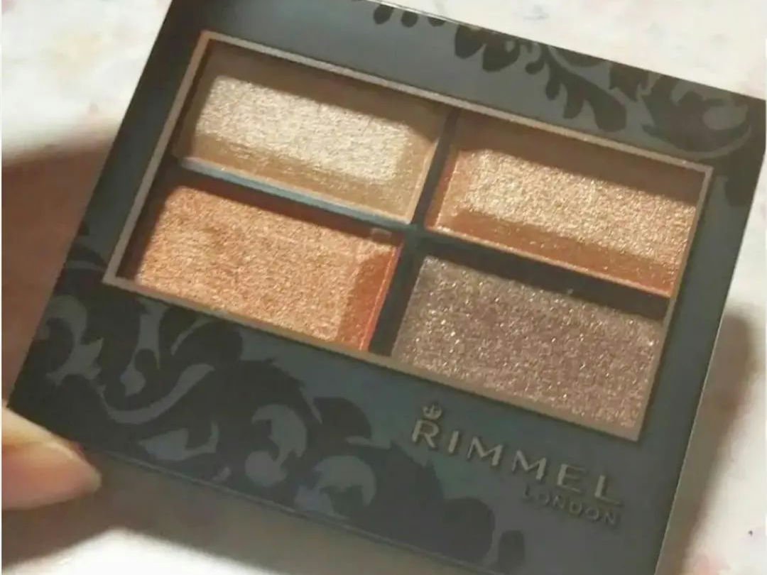 ロイヤルヴィンテージ アイズ/リンメル ロンドン/アイシャドウパレットを使ったクチコミ（1枚目）