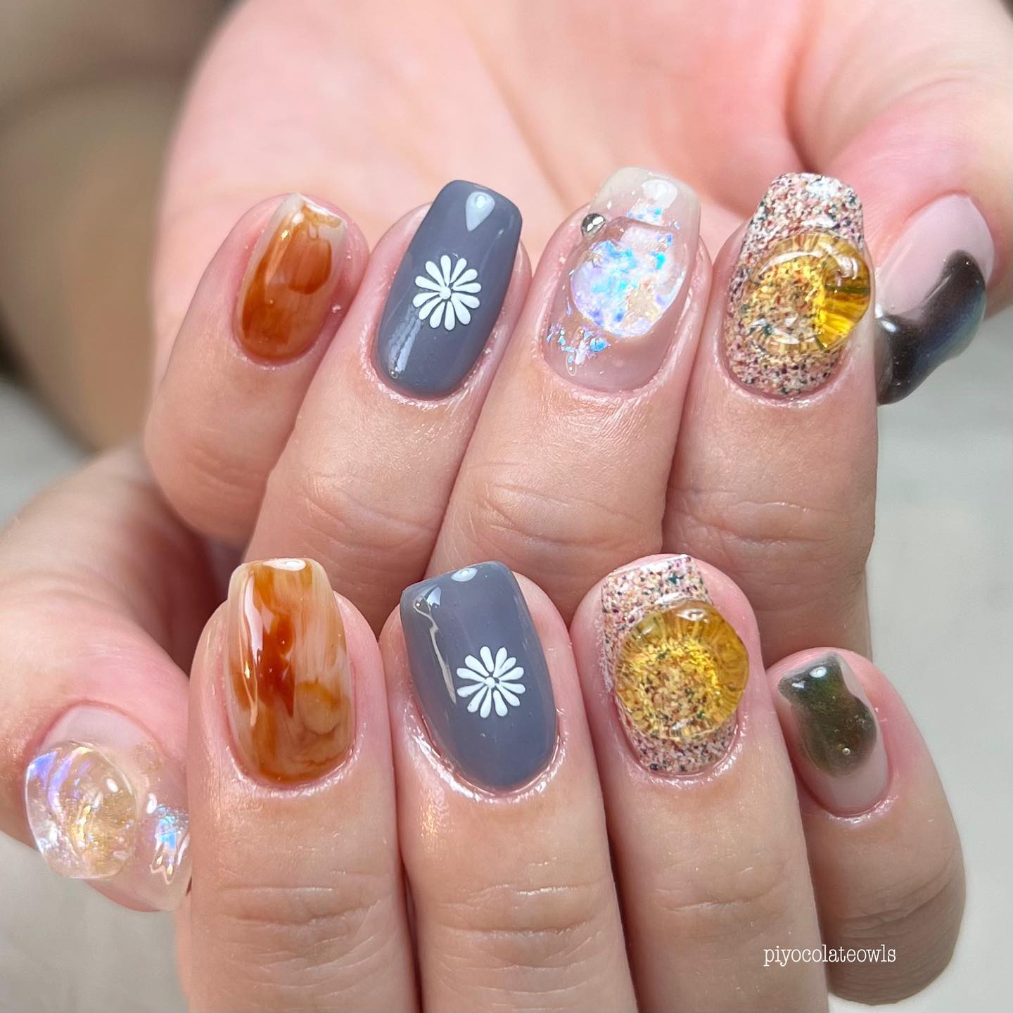 秋が来た🍂🐟📕🎨🧑‍🎨
皆は秋好きですか？
私は秋が1番好き🍚🍜🍴←

（アンケートって機能があったので、初めて使ってみる）
（良かったらアンケートを、、、笑笑）
（別に全然しなくても大丈夫🙆‍♀️）
（強制じゃないよ、