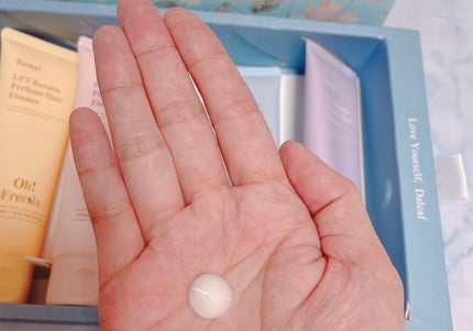 LPT Keratin パフュームヘアエッセンス Blooming Rose/Daleaf/ヘアミルクを使ったクチコミ(3枚目)