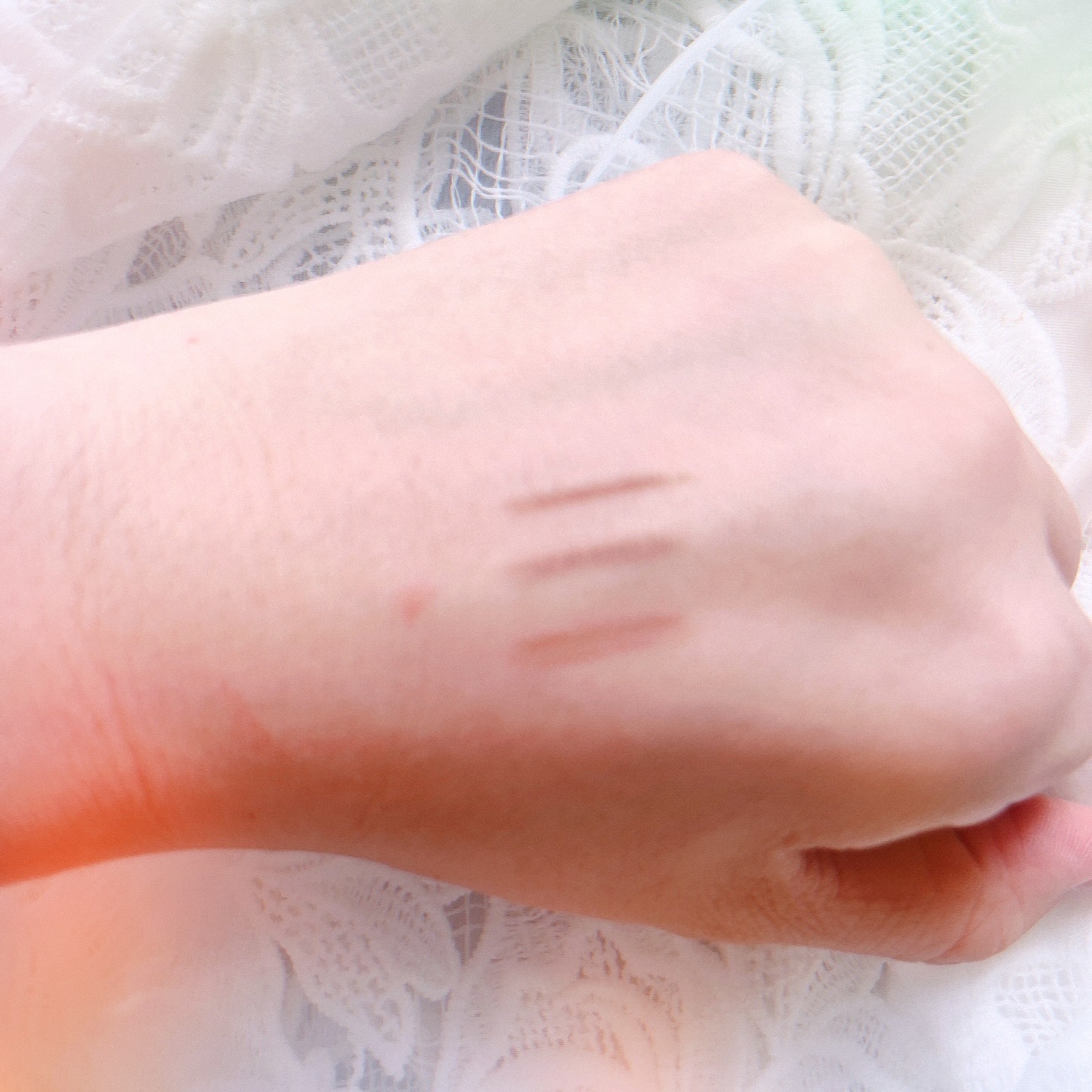 パウダリーアイブロウペンシル スリム/ミゼルエディ/アイブロウペンシルを使ったクチコミ（3枚目）