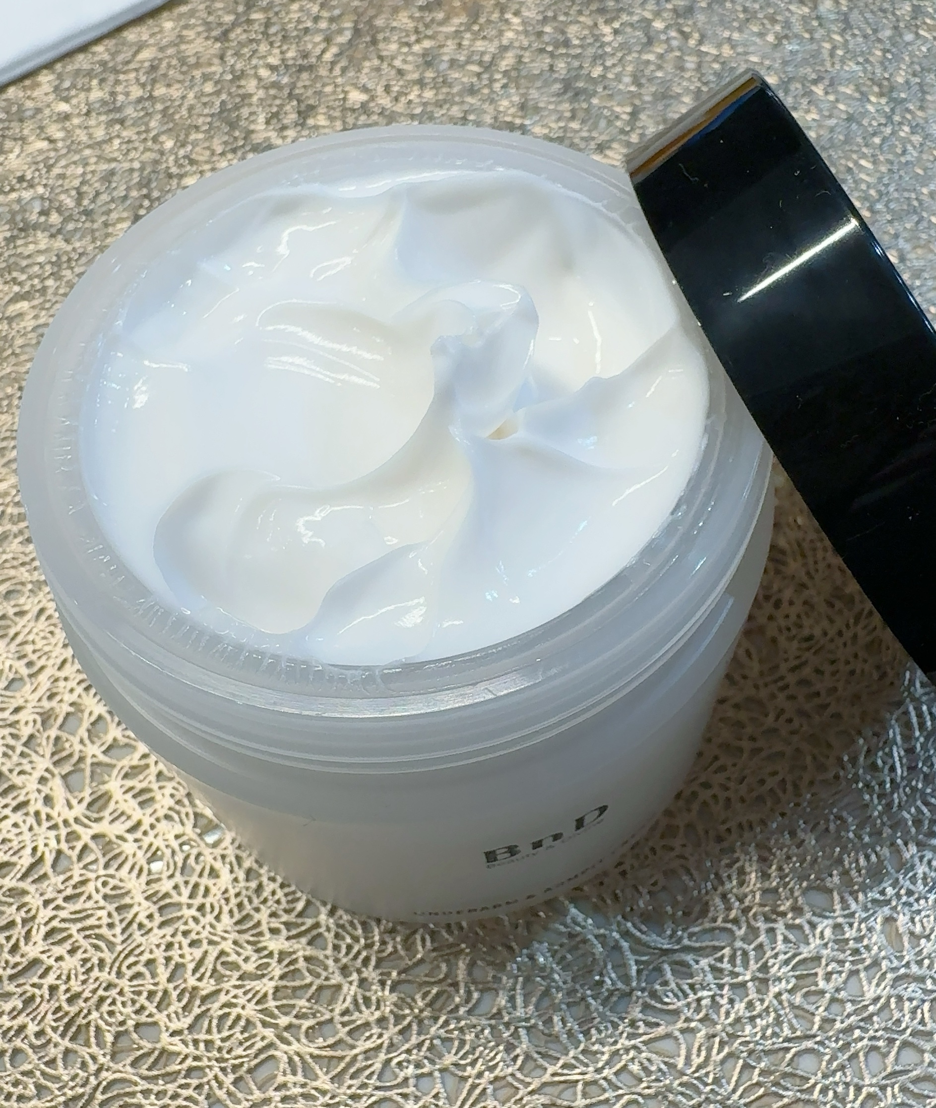 BnDアンダーアームクリーム(ボディクリーム)/BnD/デリケートゾーンケアを使ったクチコミ（2枚目）