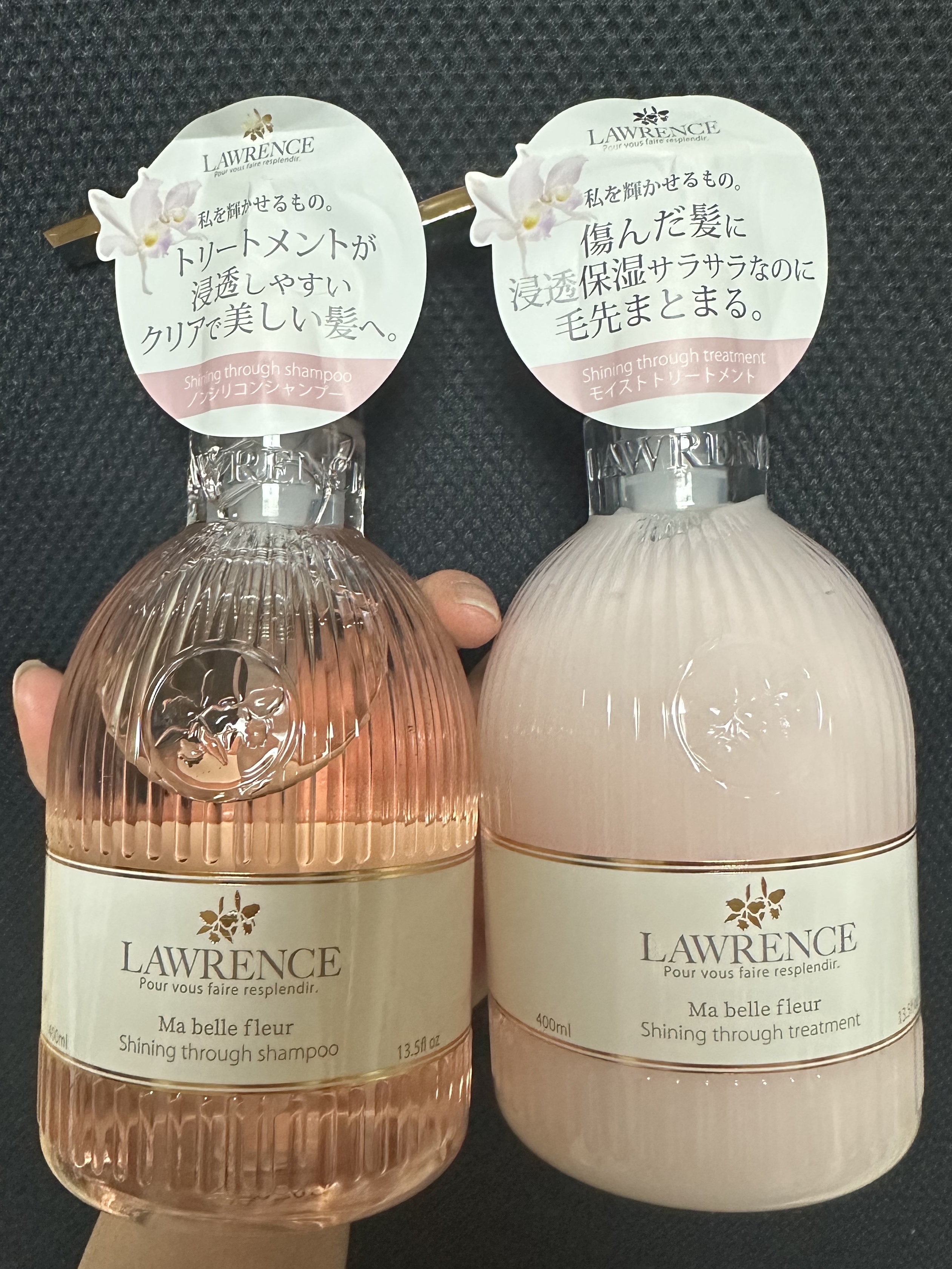 マベルフルール シャイニングスルーシャンプー／トリートメント/ロウレンス /市販シャンプーを使ったクチコミ（1枚目）