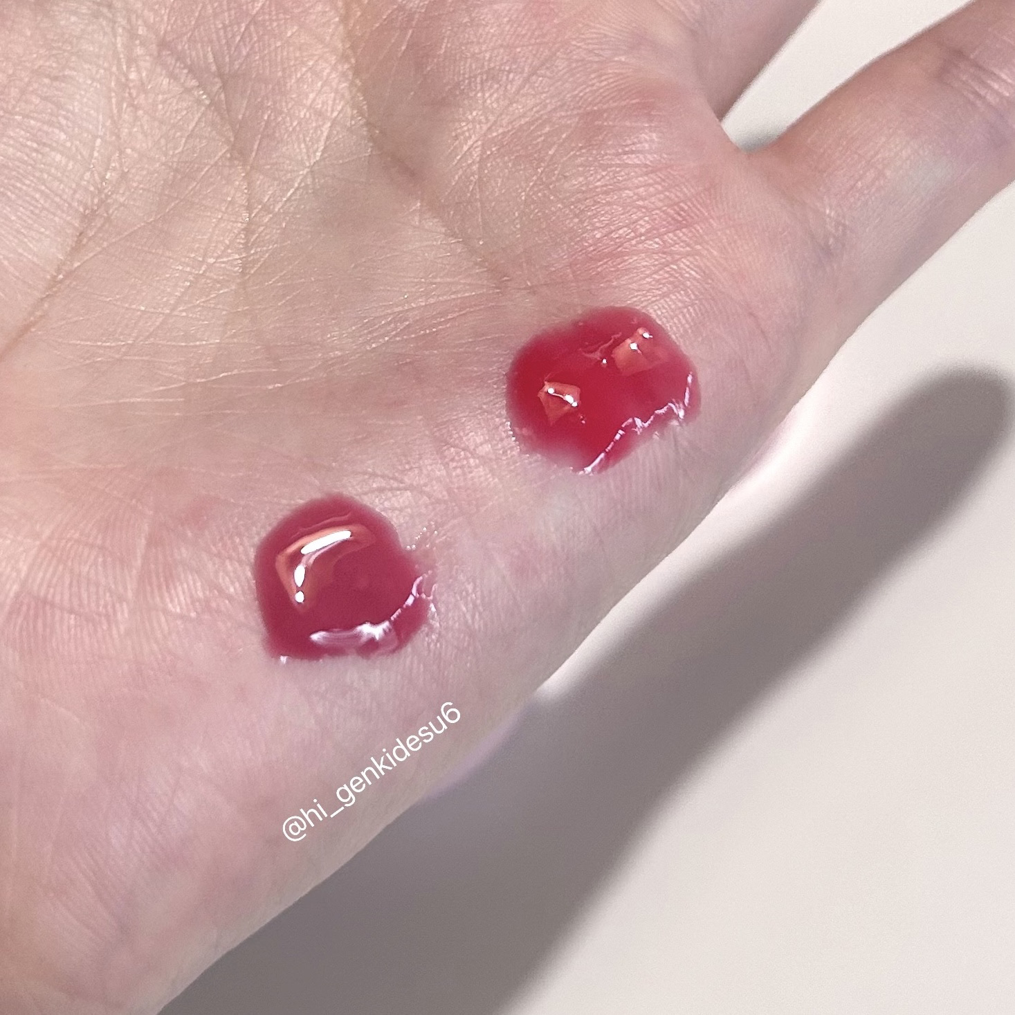 GLOWY TINT BALM/AOU/リップグロスを使ったクチコミ（3枚目）