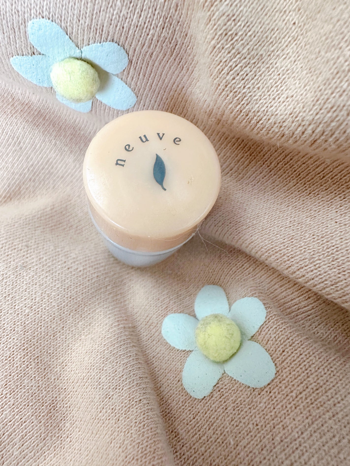 カラーパウダー/ヌーヴ/単色アイシャドウを使ったクチコミ(1枚目)