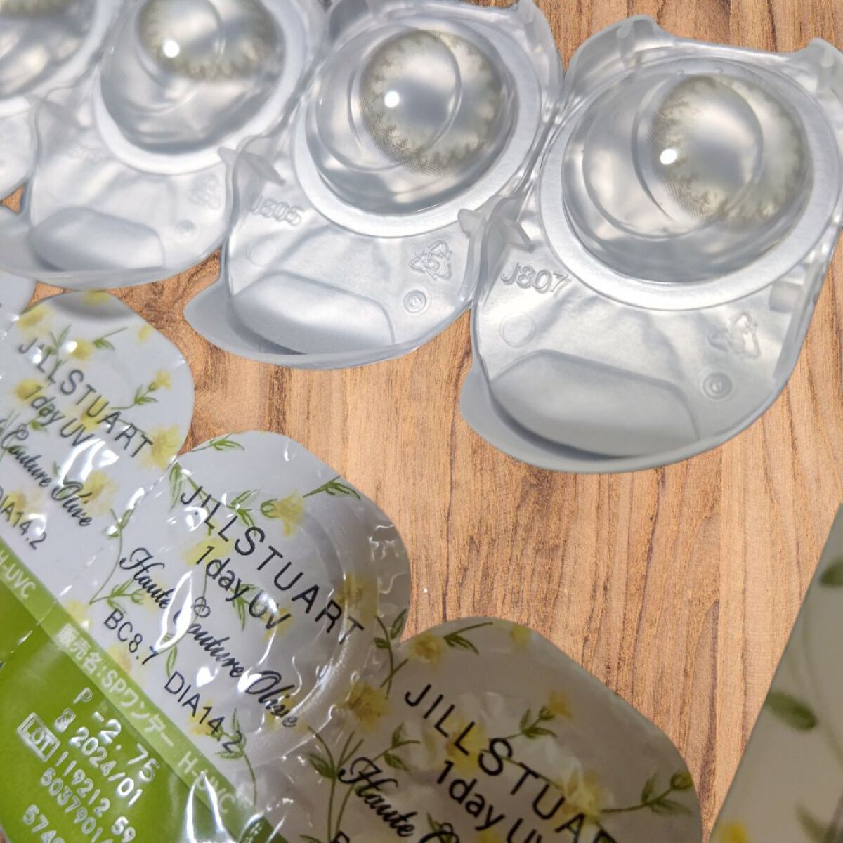 ジルスチュアート　1day UV/シード/ワンデー（１DAY）カラコンを使ったクチコミ（2枚目）