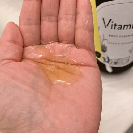 リフレッシングボディソープ(レモン&ベルガモットの香り)/Vitaming/ボディソープを使ったクチコミ(3枚目)