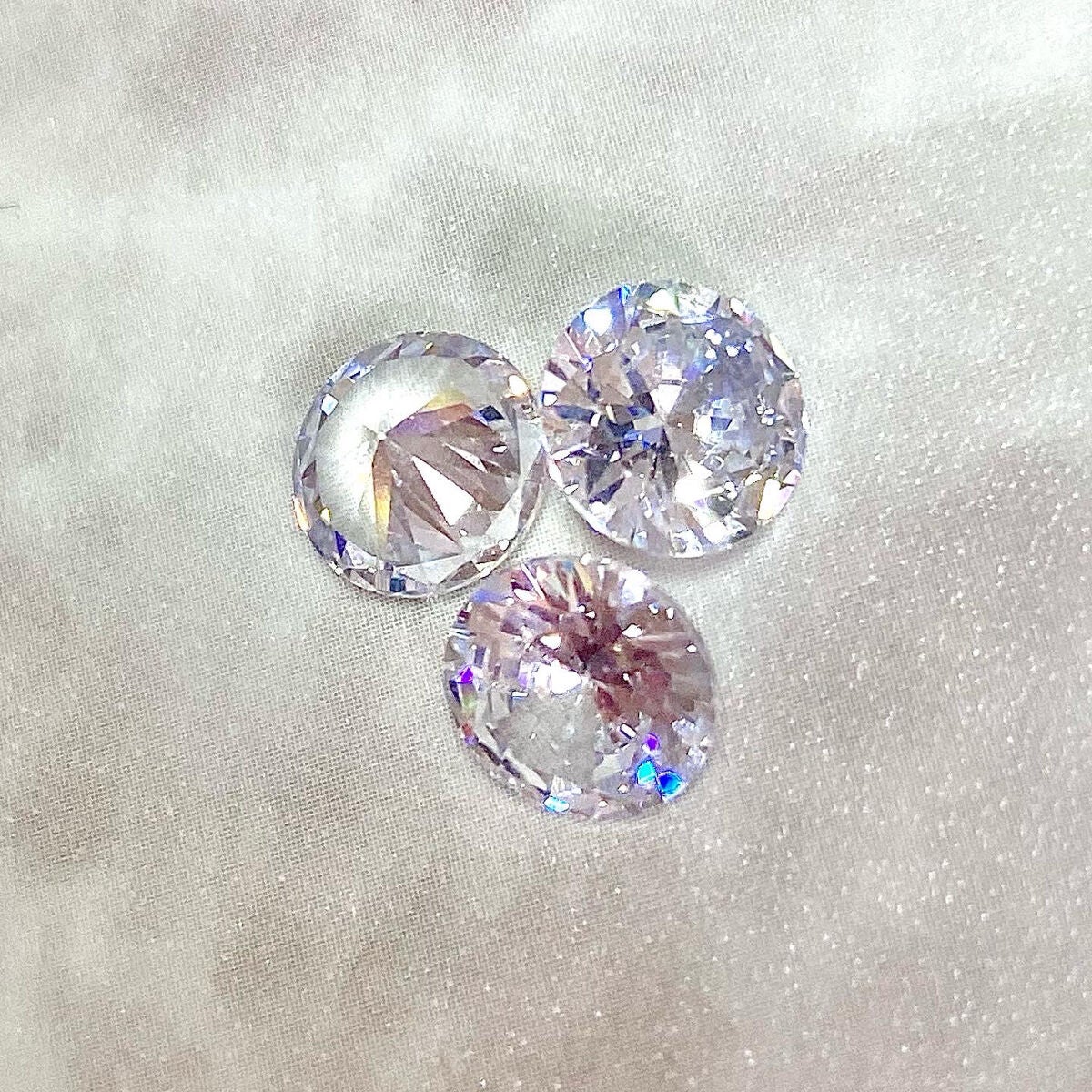 ほたて🐚フォロバ(投稿ある方) on LIPS 「DAISOで買ったキュービックジルコニア💎ネイルに使ったらすご..」(3枚目)