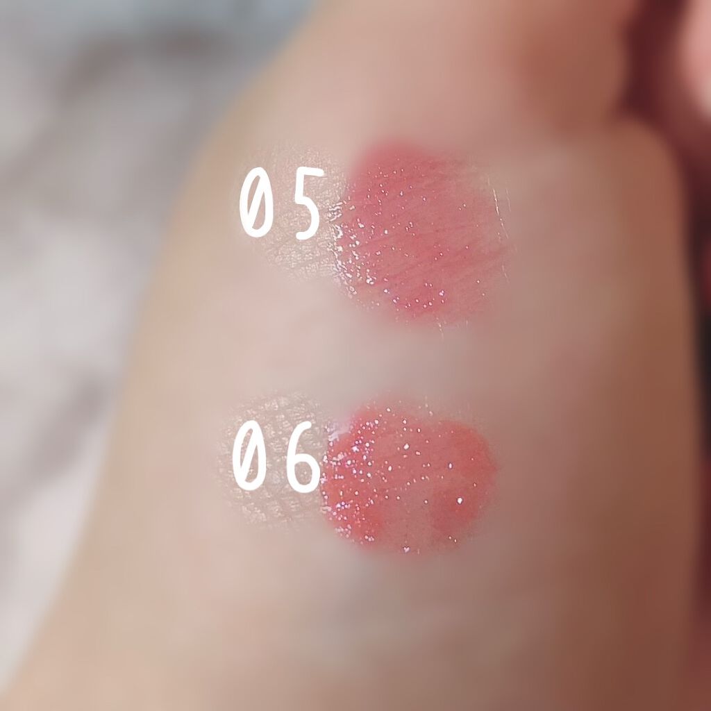 コンフォート リップオイル シマー 05 プリティインピンク(限定)/CLARINS/リップグロスを使ったクチコミ（3枚目）