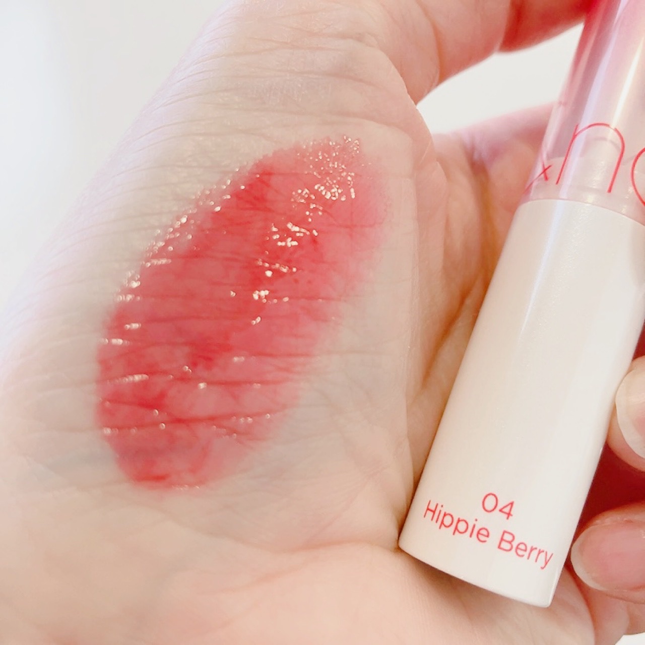 グラスティングメルティングバーム 04 ヒッピーベリー(Hippie Berry)/rom&nd/リップバームを使ったクチコミ（2枚目）