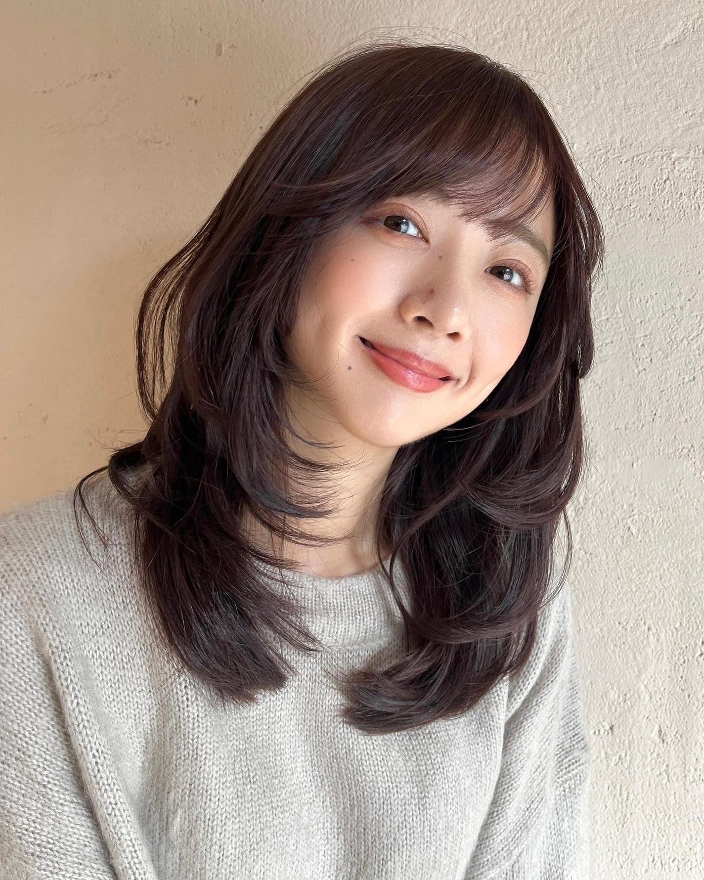 HARUNA on LIPS 「ワンカールで可愛いレイヤースタイルです😉毛先は季節感のある重た..」(5枚目)